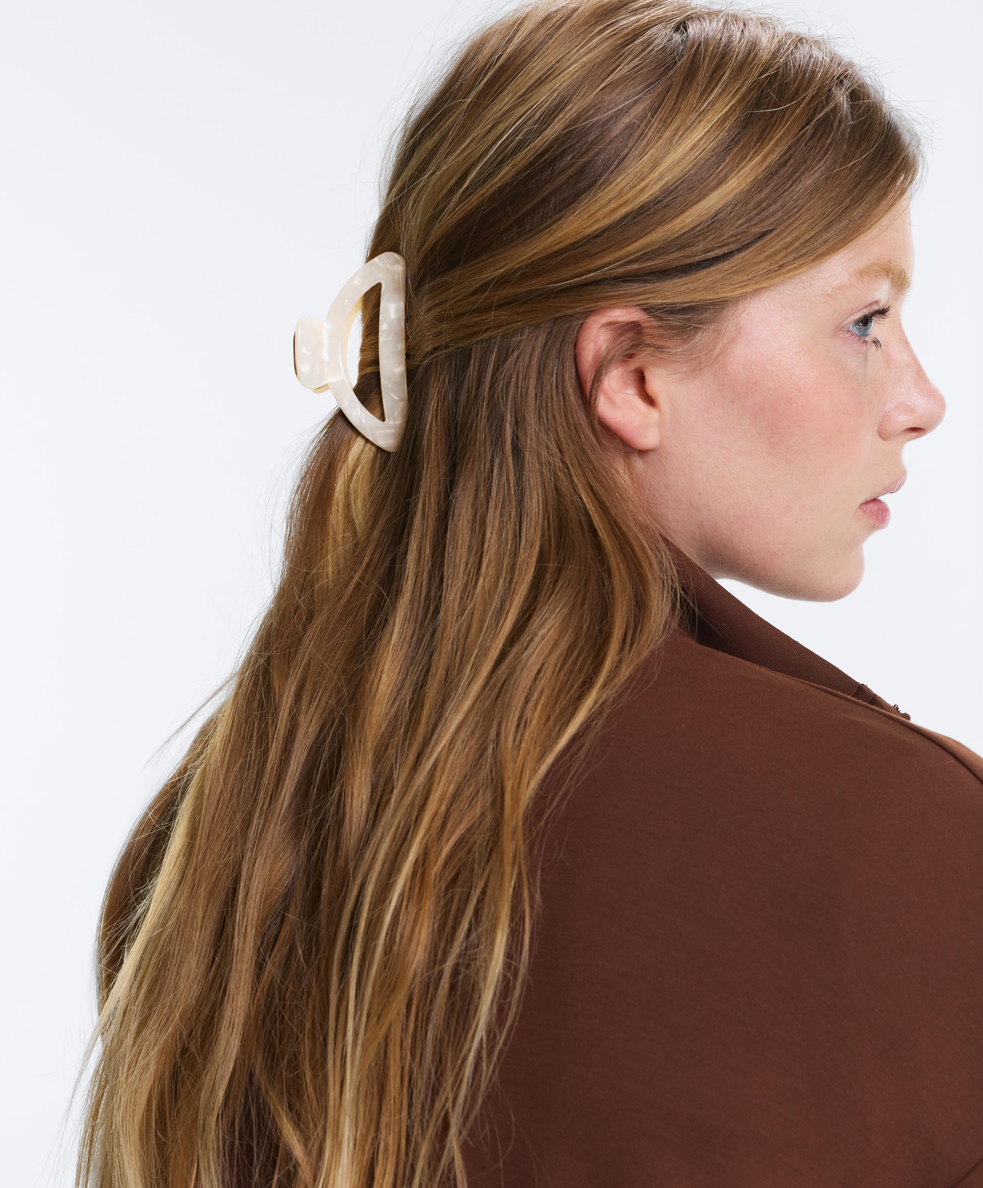 Large metallic acetate hair clip — QUARTZ