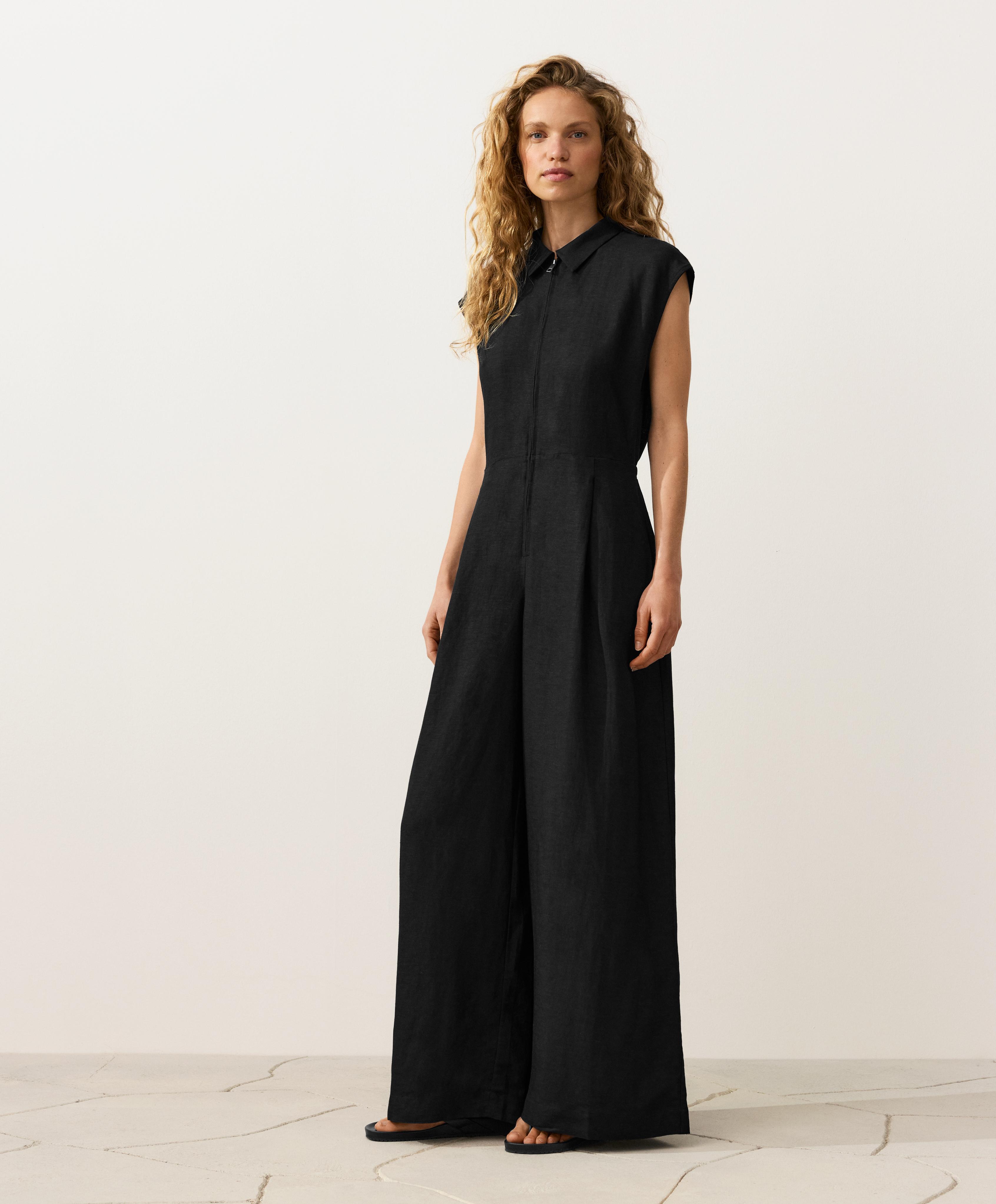 Linen long jumpsuit with lapel collar — BLACK
