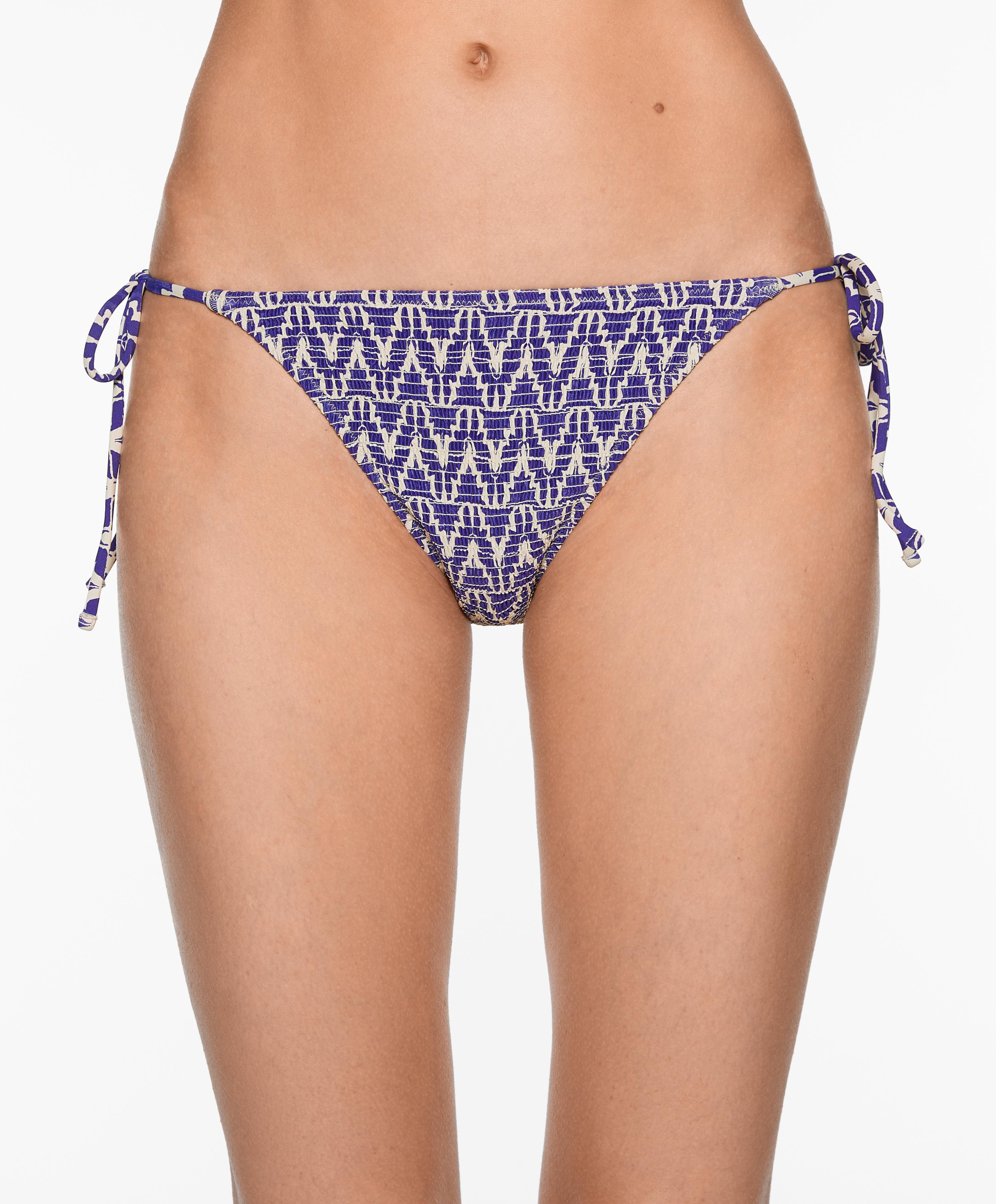Bas de bikini à couvrance moyenne avec liens smock