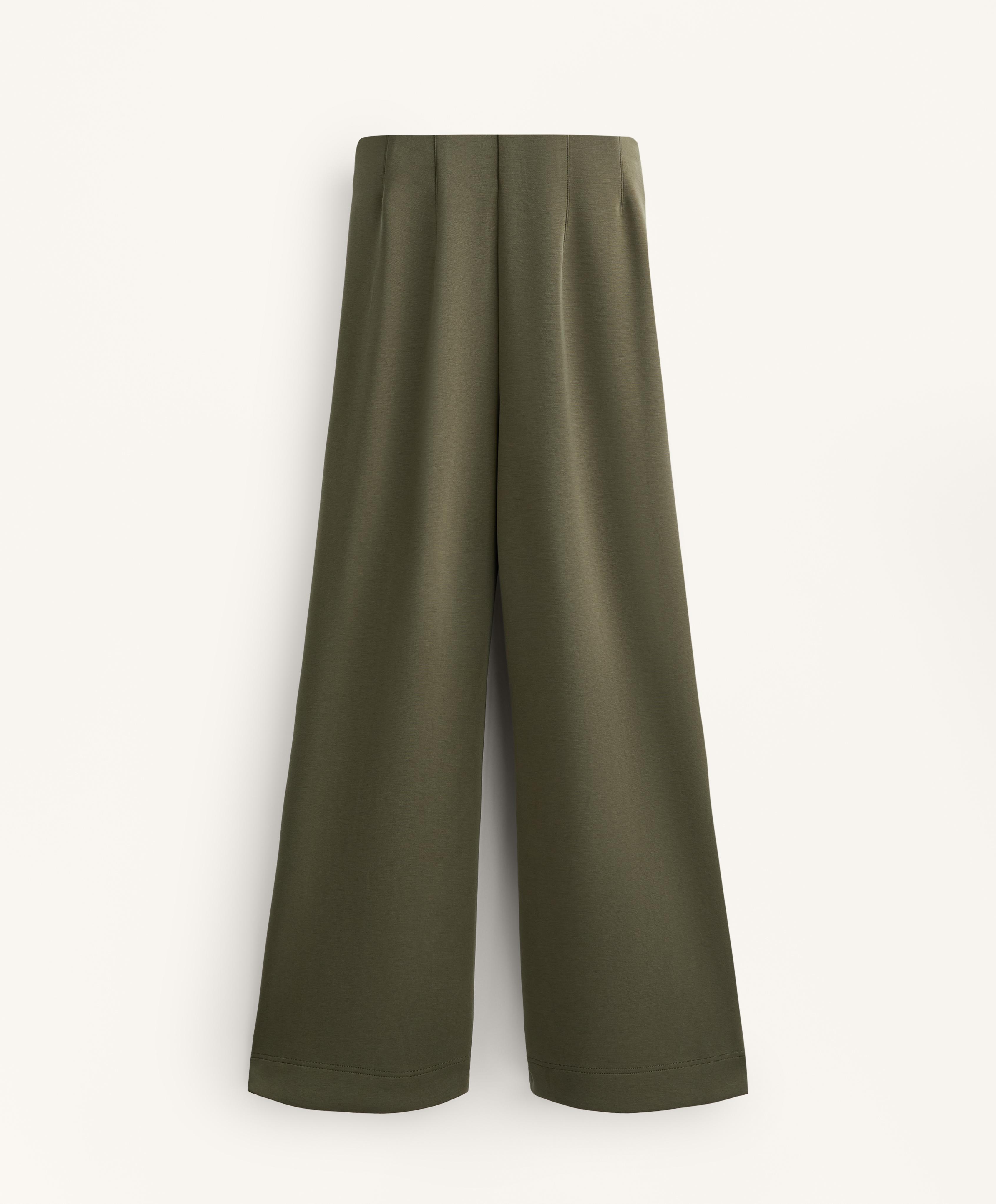 Straight-leg trousers with modal and crease