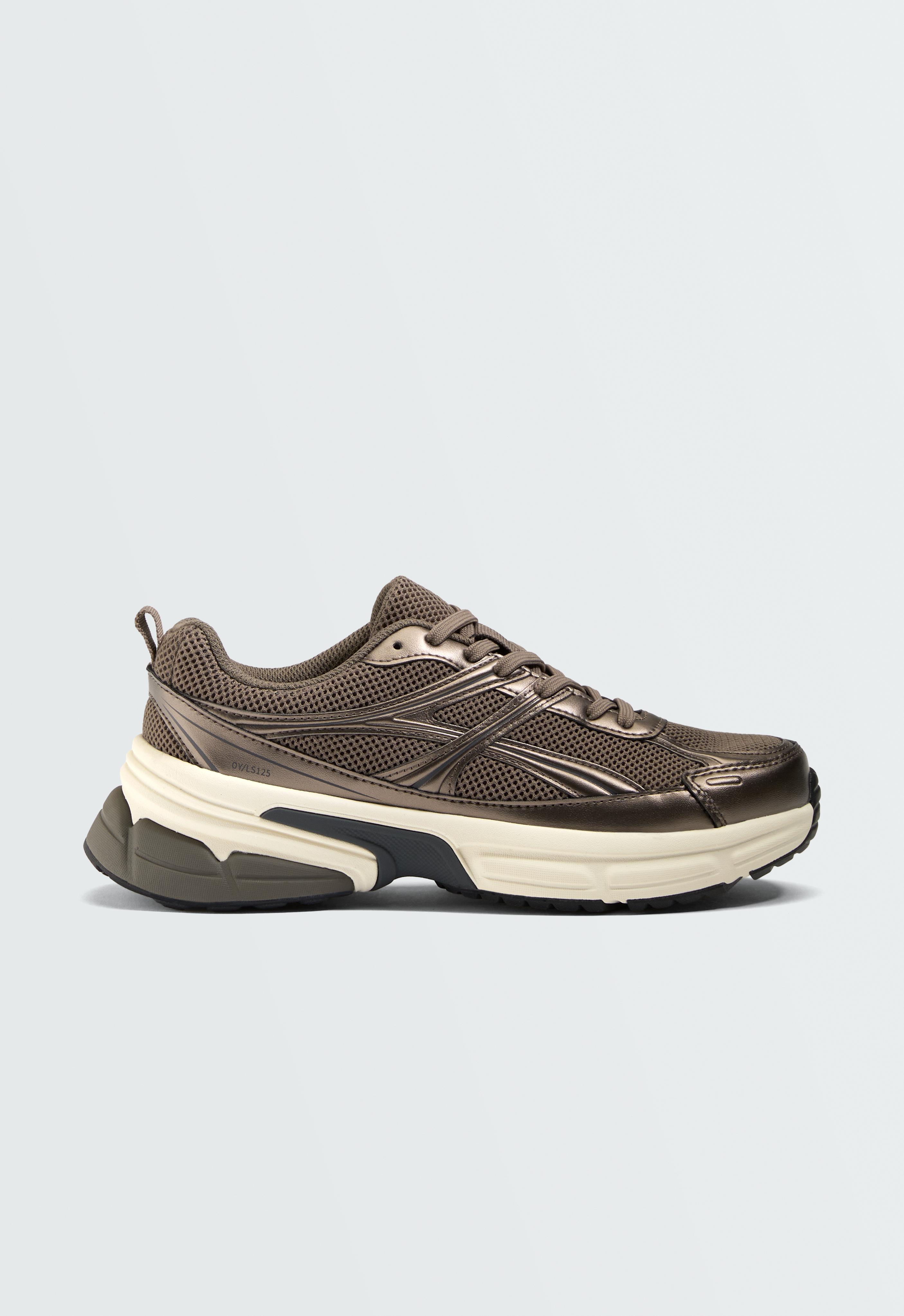 Running-style trainers — BRONZE
