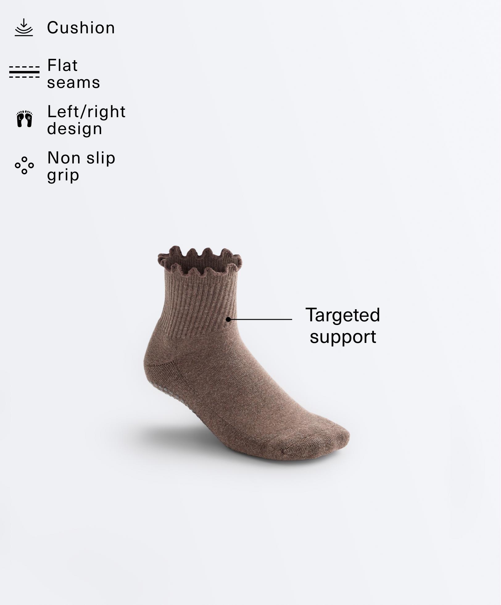 2 pairs of cotton curling quarter yoga and Pilates socks — PALE TAN