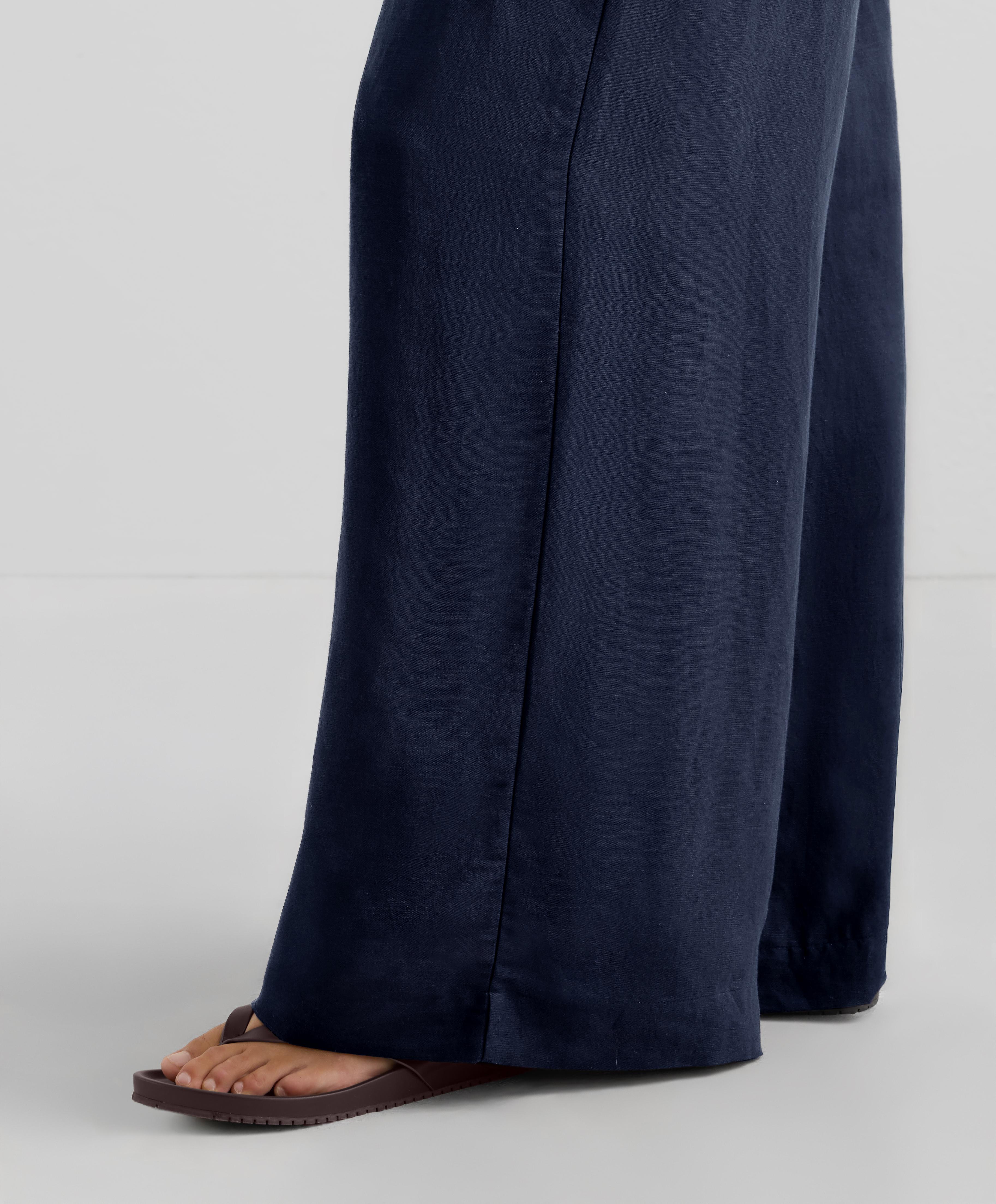 Overall mit überlappender Hose und Leinenanteil - Sale Overall mit überlappender Hose und Leinenanteil - Sale