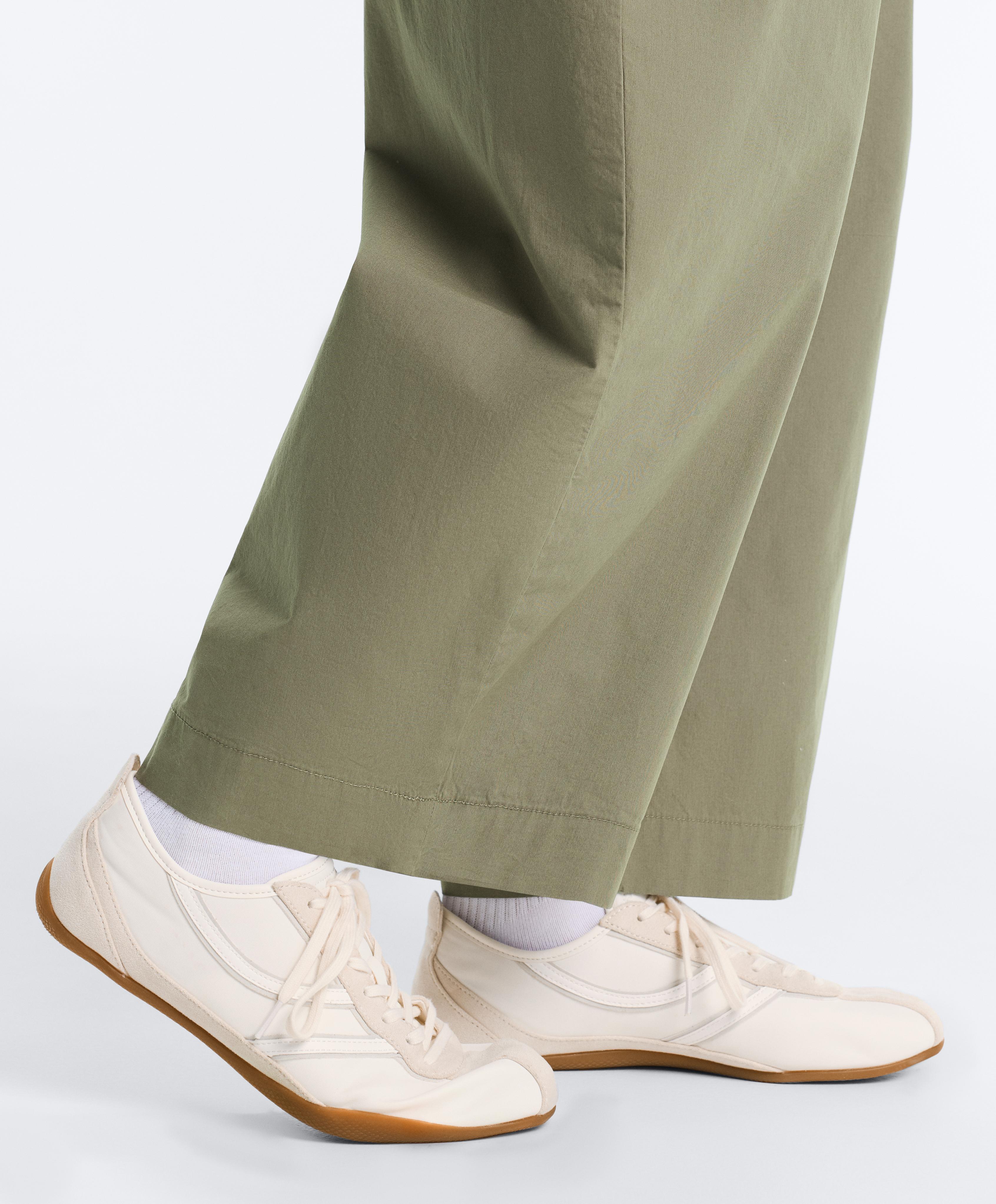 Pleated 100% cotton tapered trousers — LIGHT KHAKI