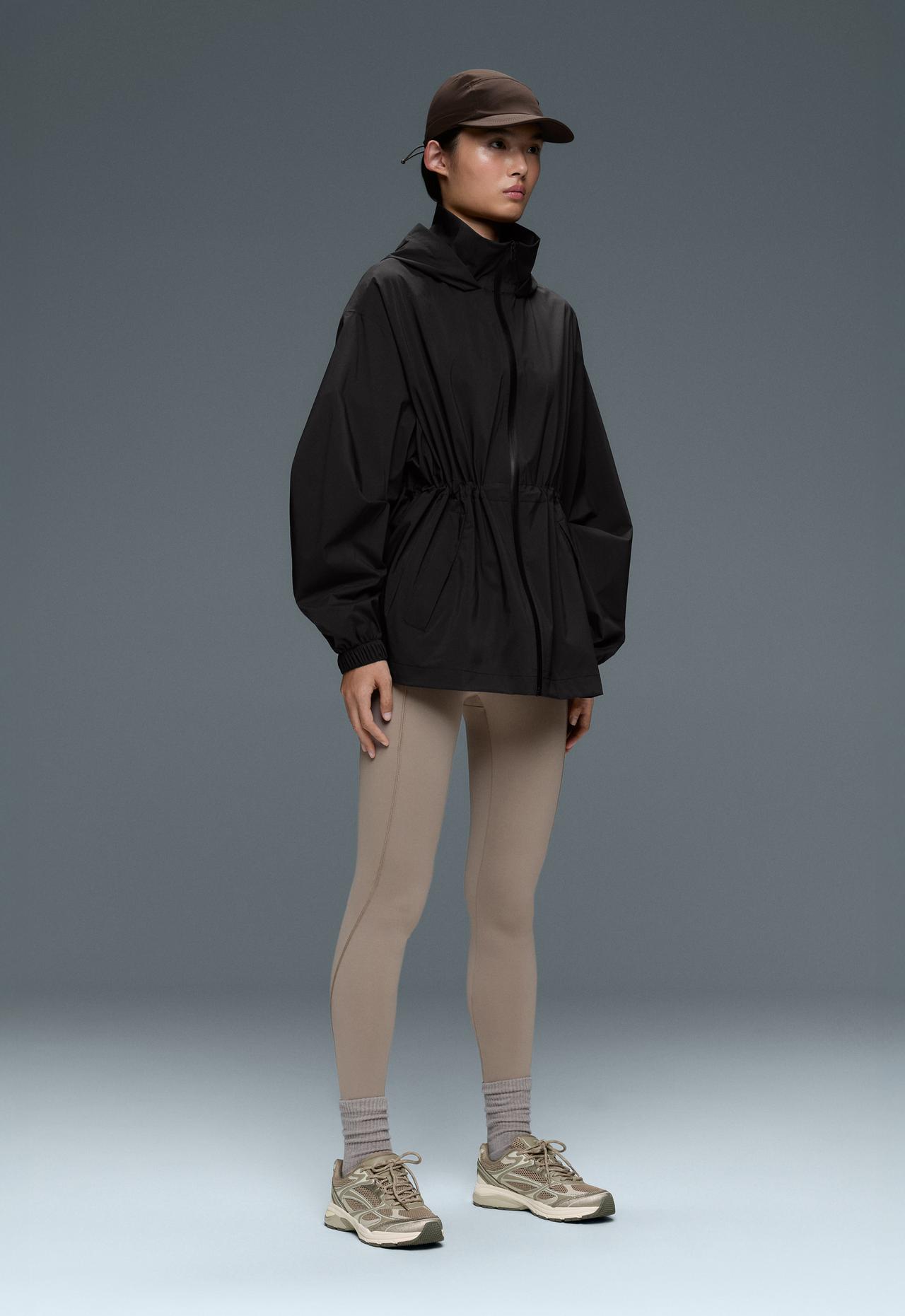 Super extra lightweight 10k packable waterproof jacket — BLACK