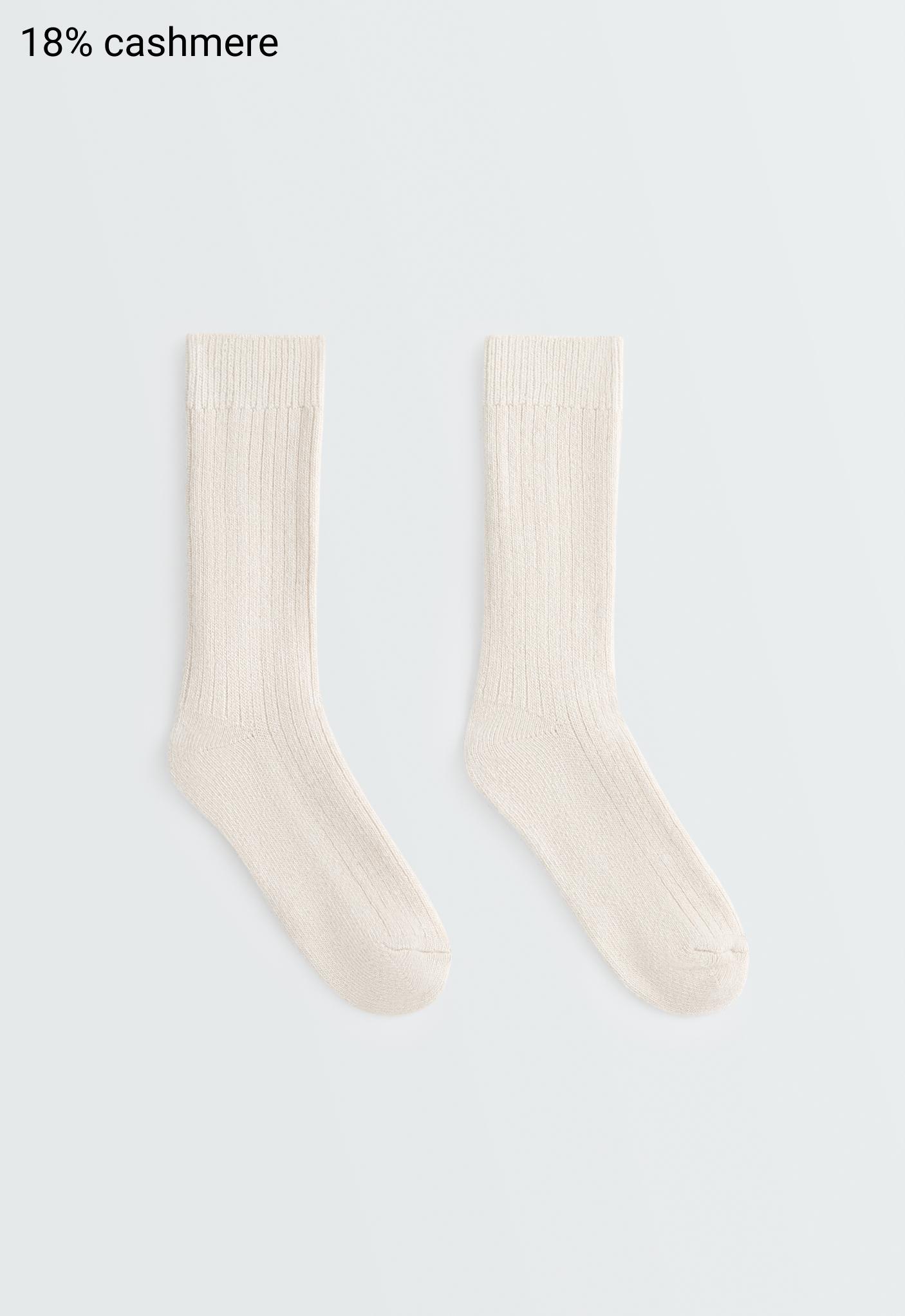 Classic socks in 18% cashmere 8% wool — ECRU