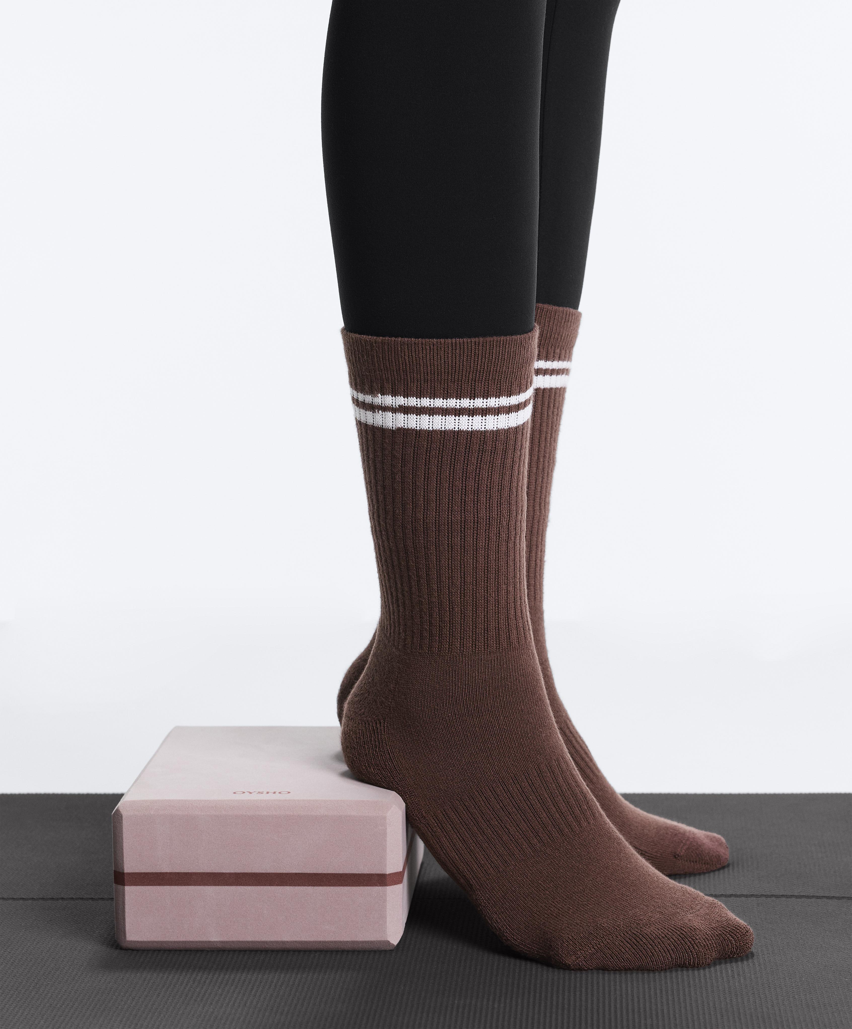 2 pairs of Classic cotton blend yoga and Pilates socks — CHOCOLATE