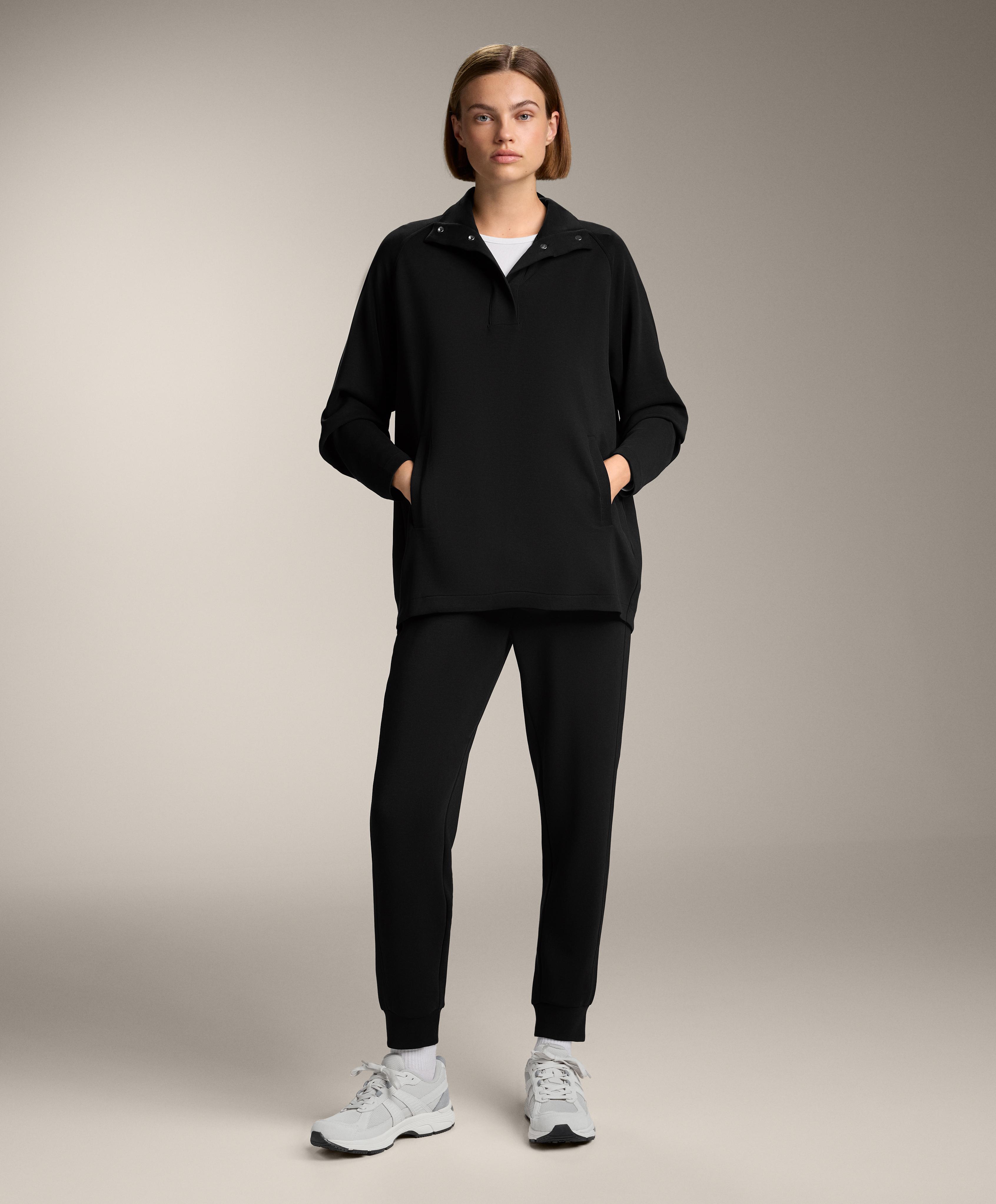 Siyah modal jogger total look