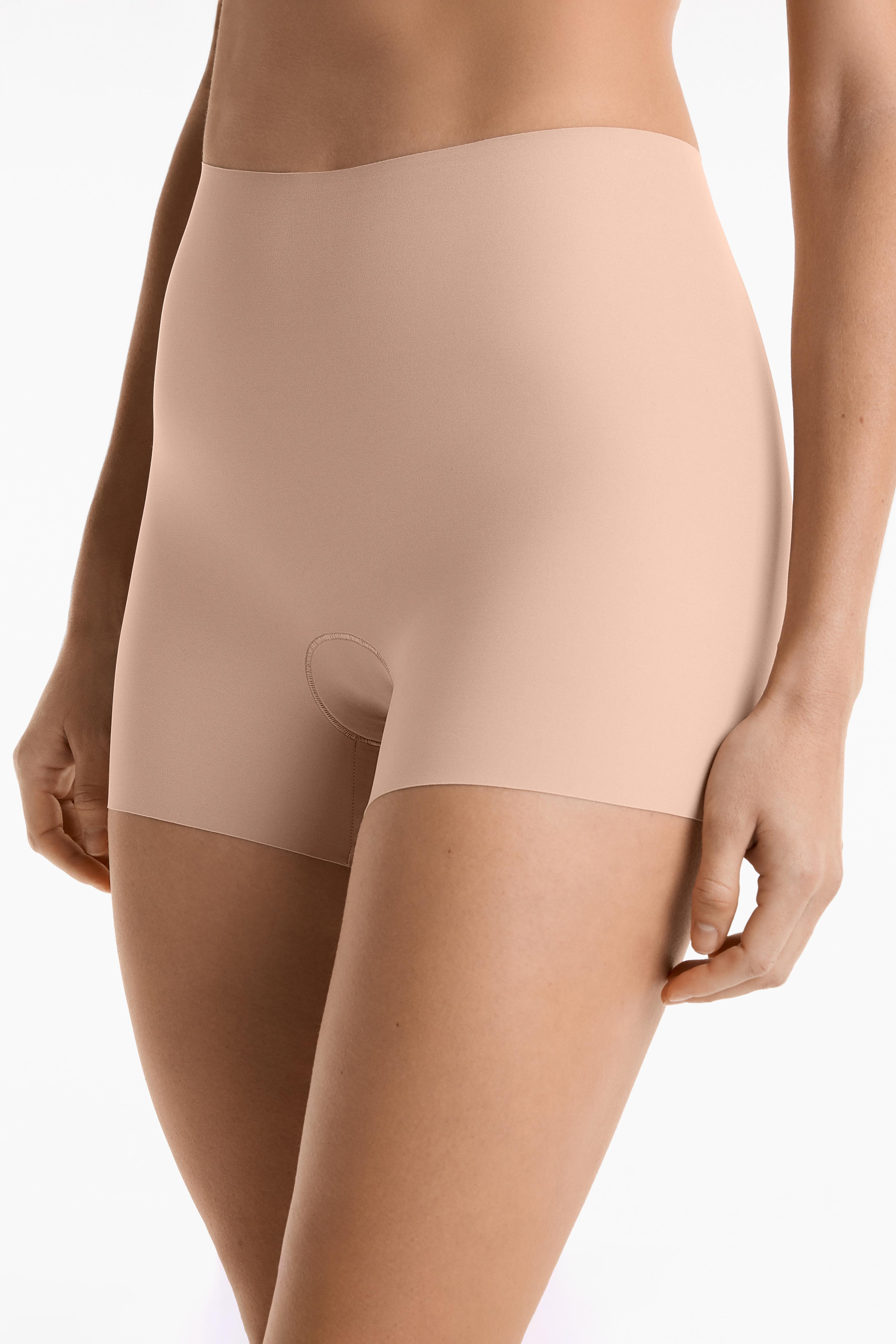 High-waisted invisible laser-cut hot pants — BEIGE
