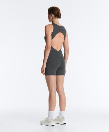 Open-back Comfortlux short jumpsuit — STEEL GREY 9