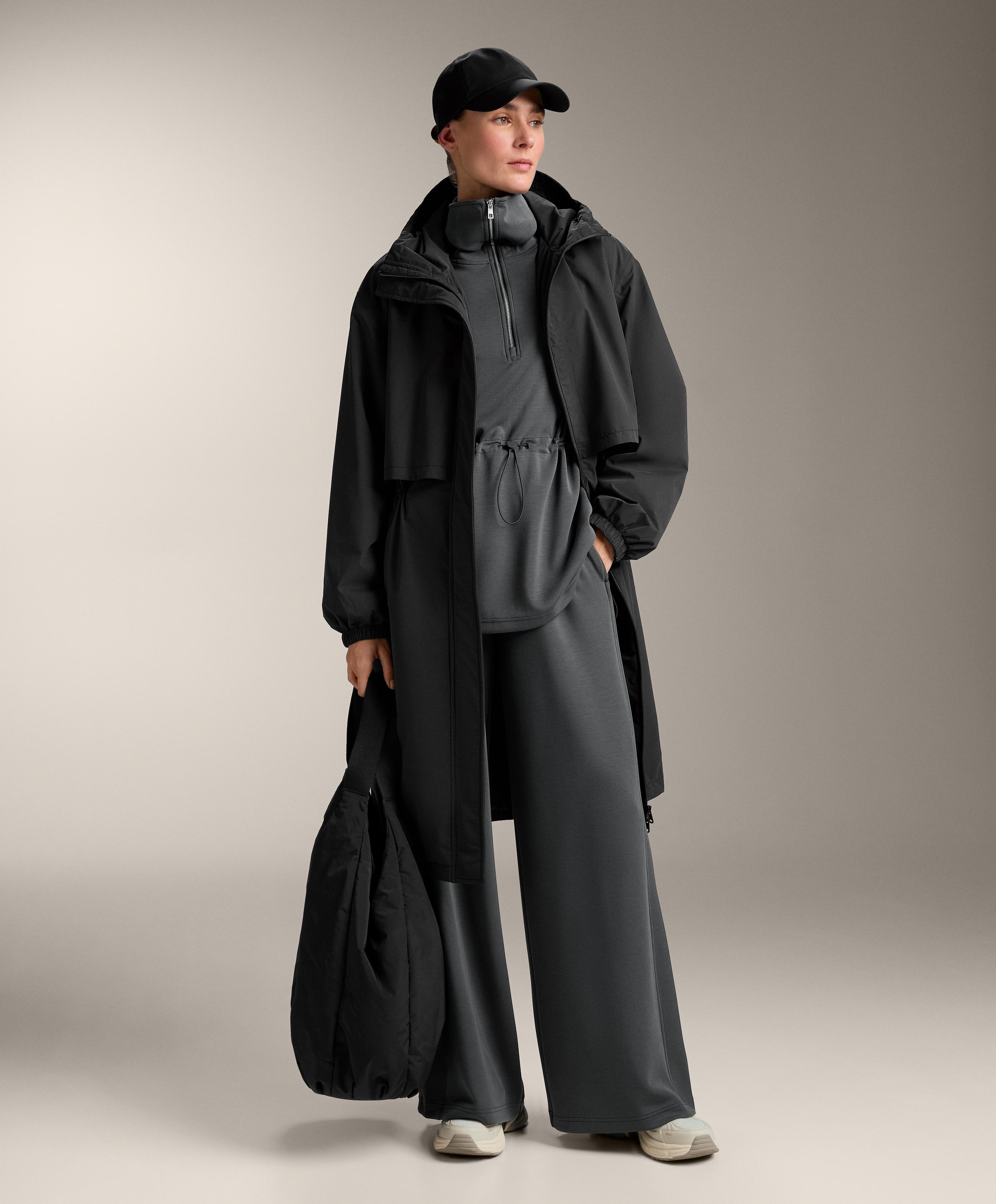 Dukserica sa rajsferšlusom do pola i modalom mekanim na dodir