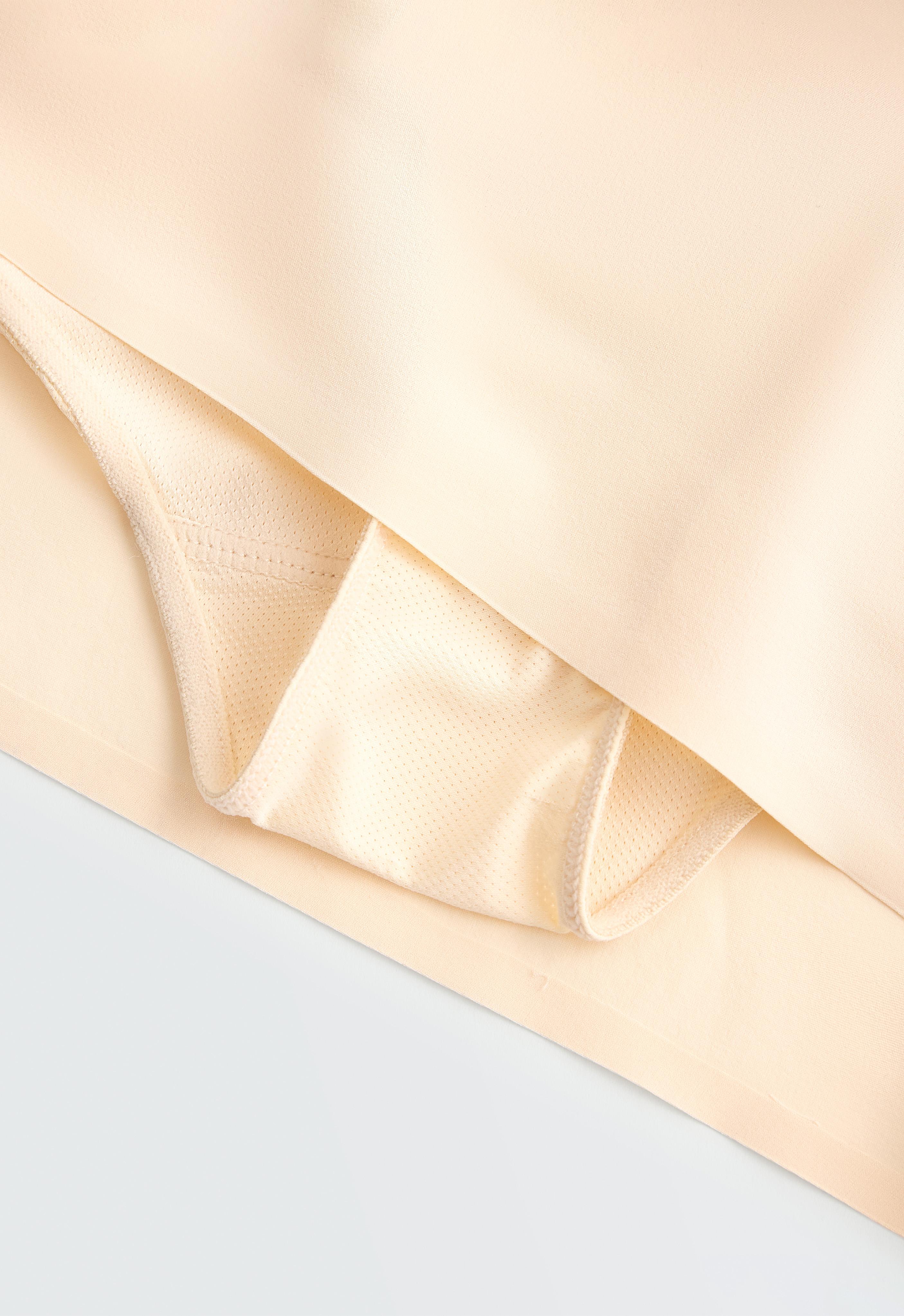 High-rise seamless technical shorts — VANILLA