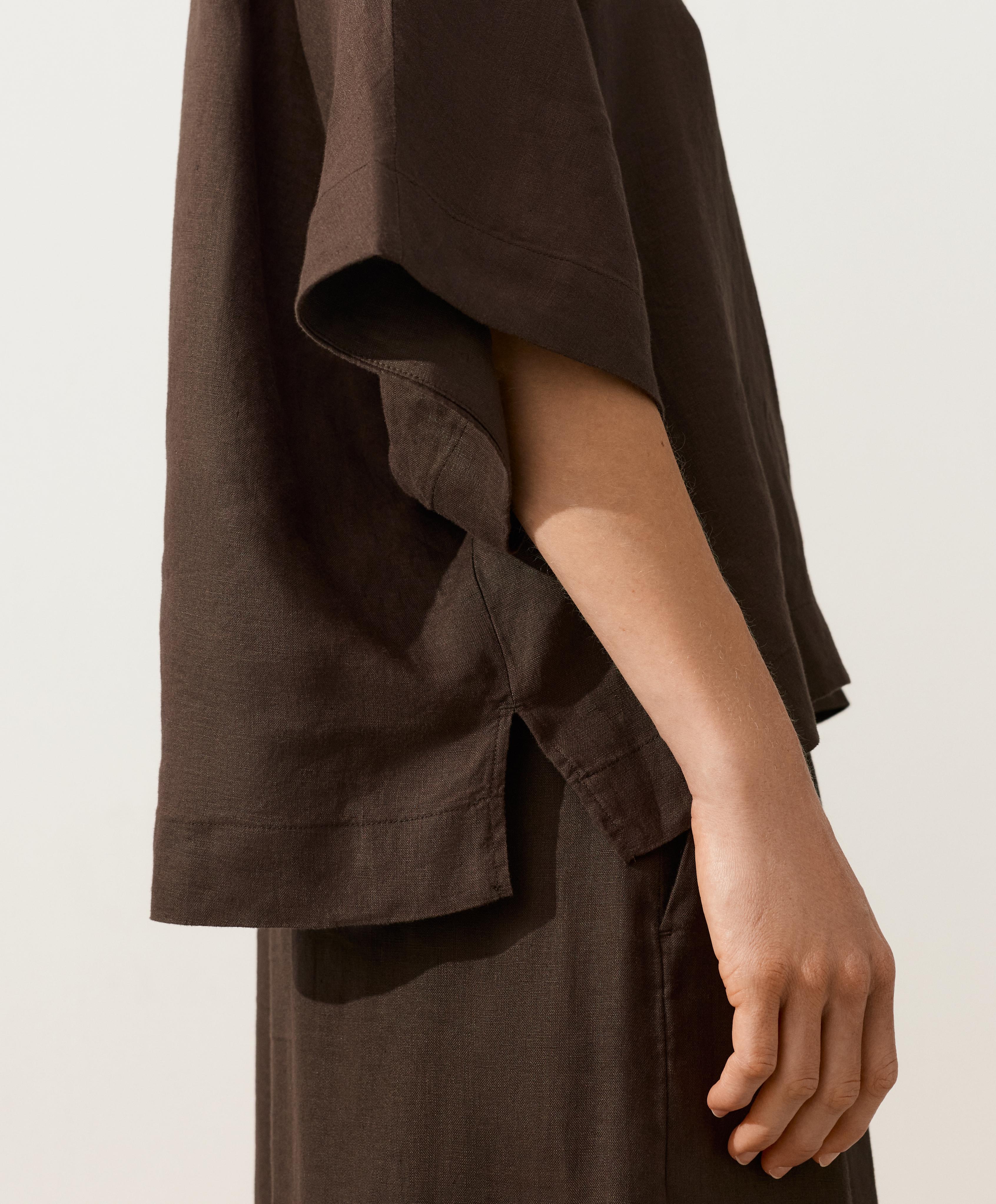 Oversize short-sleeve 100% linen polo shirt — DARK BROWN