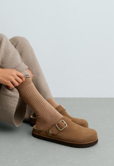 Ribbed modal blend socks with 15% cashmere — CAMEL 3