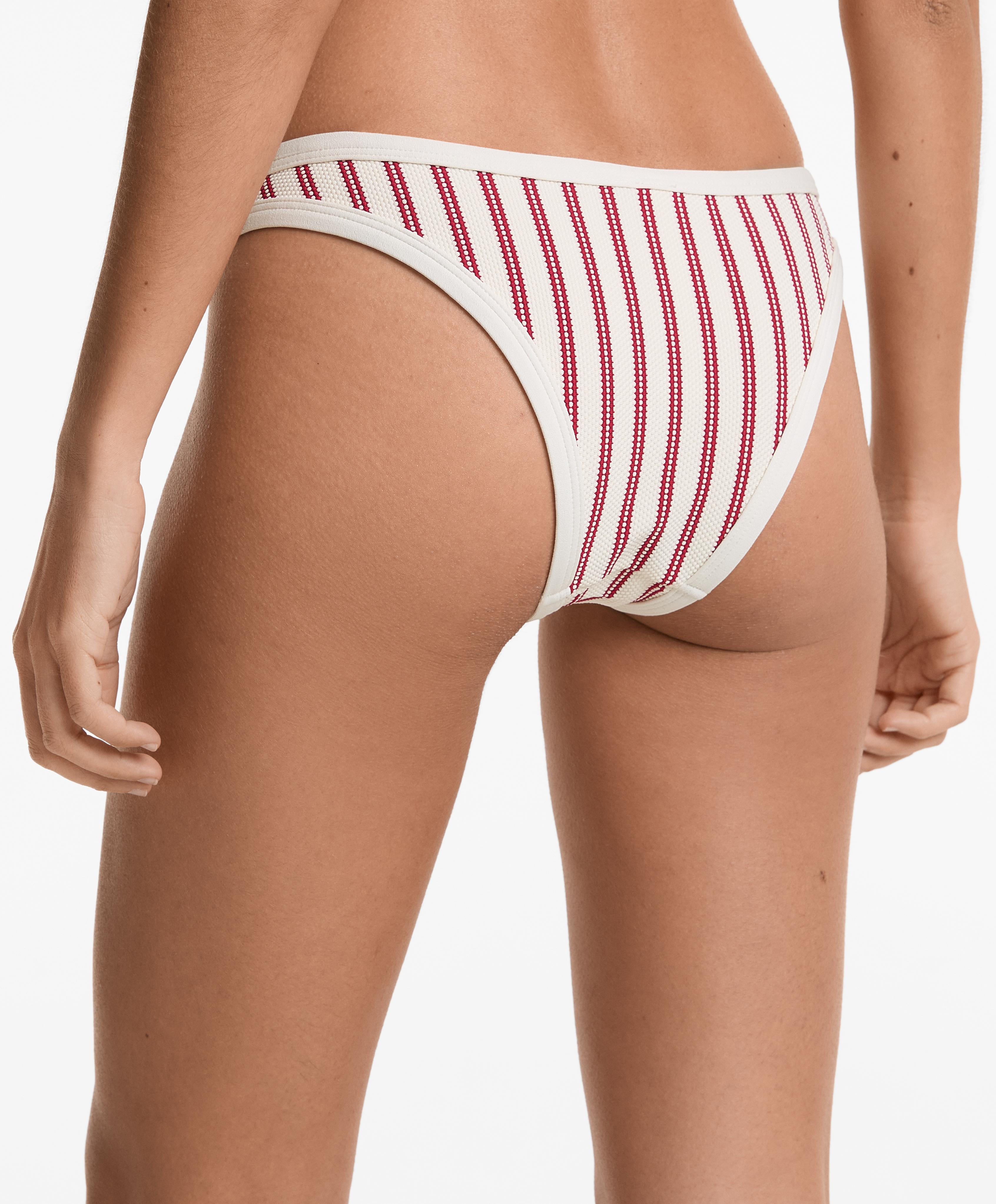 Bikini culotte taille moyenne coupe en U rayé structuré Bikini culotte taille moyenne coupe en U rayé structuré
