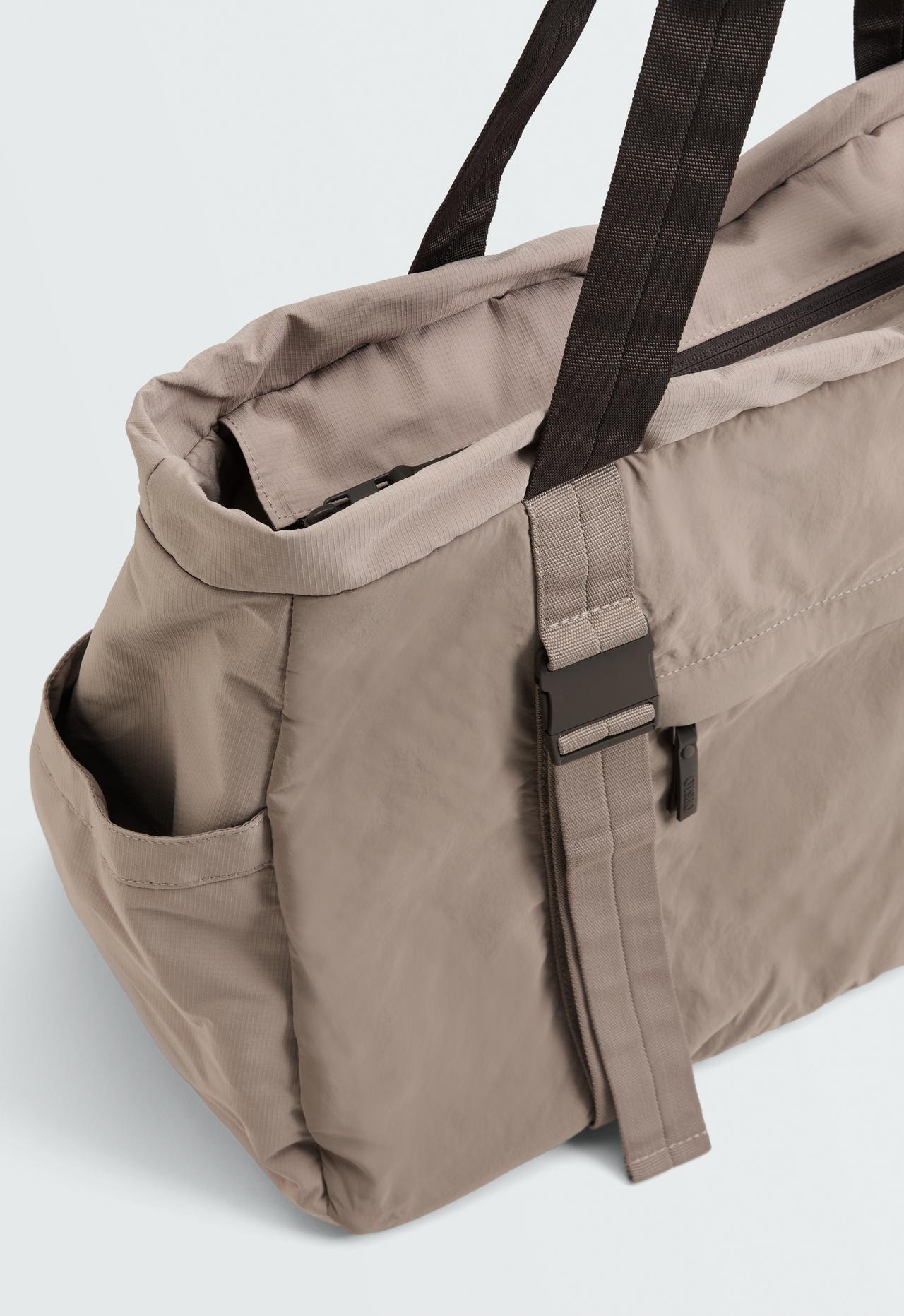 Adjustable-strap shopper bag — MINK