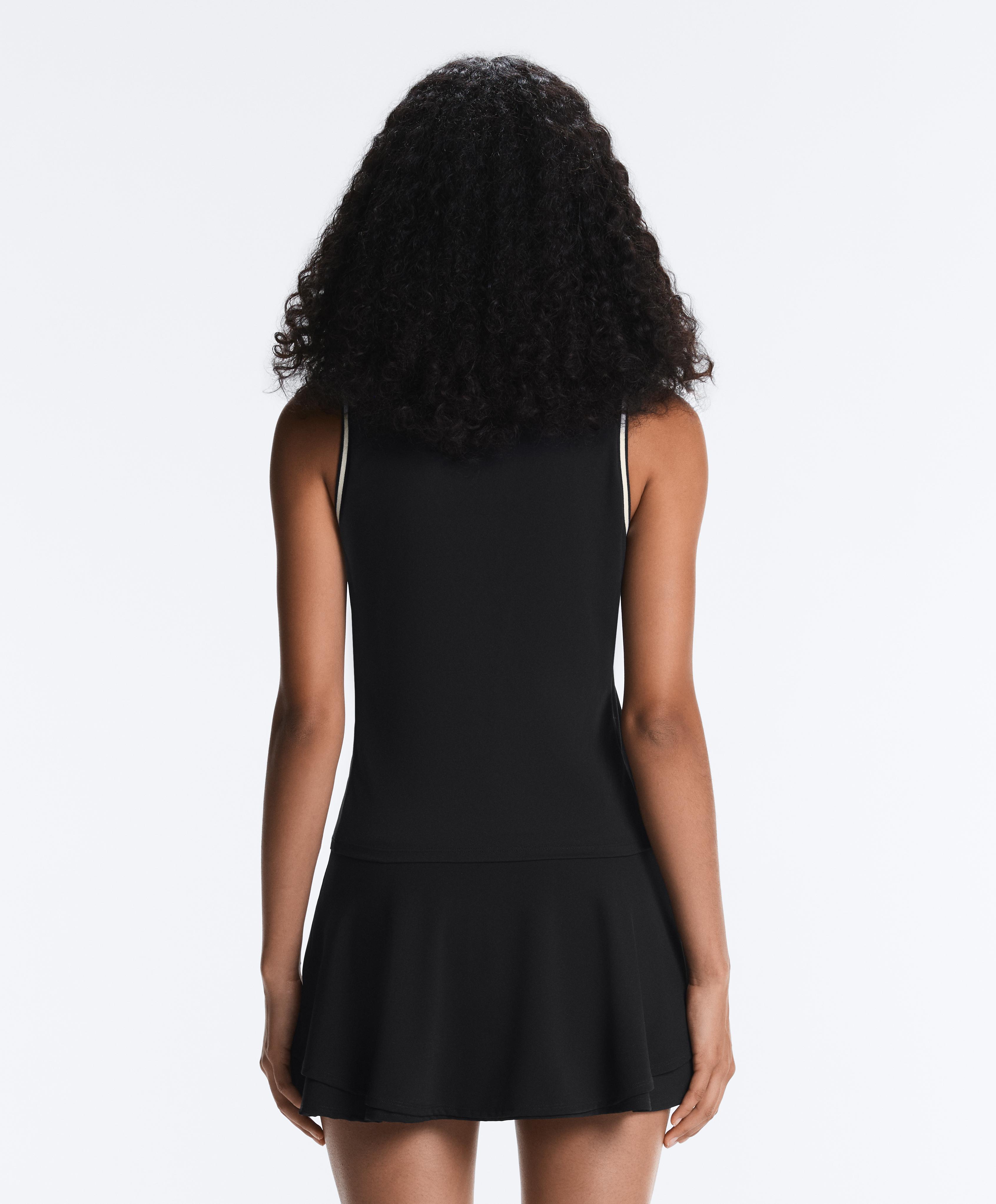 Sleeveless V-neck T-shirt — BLACK