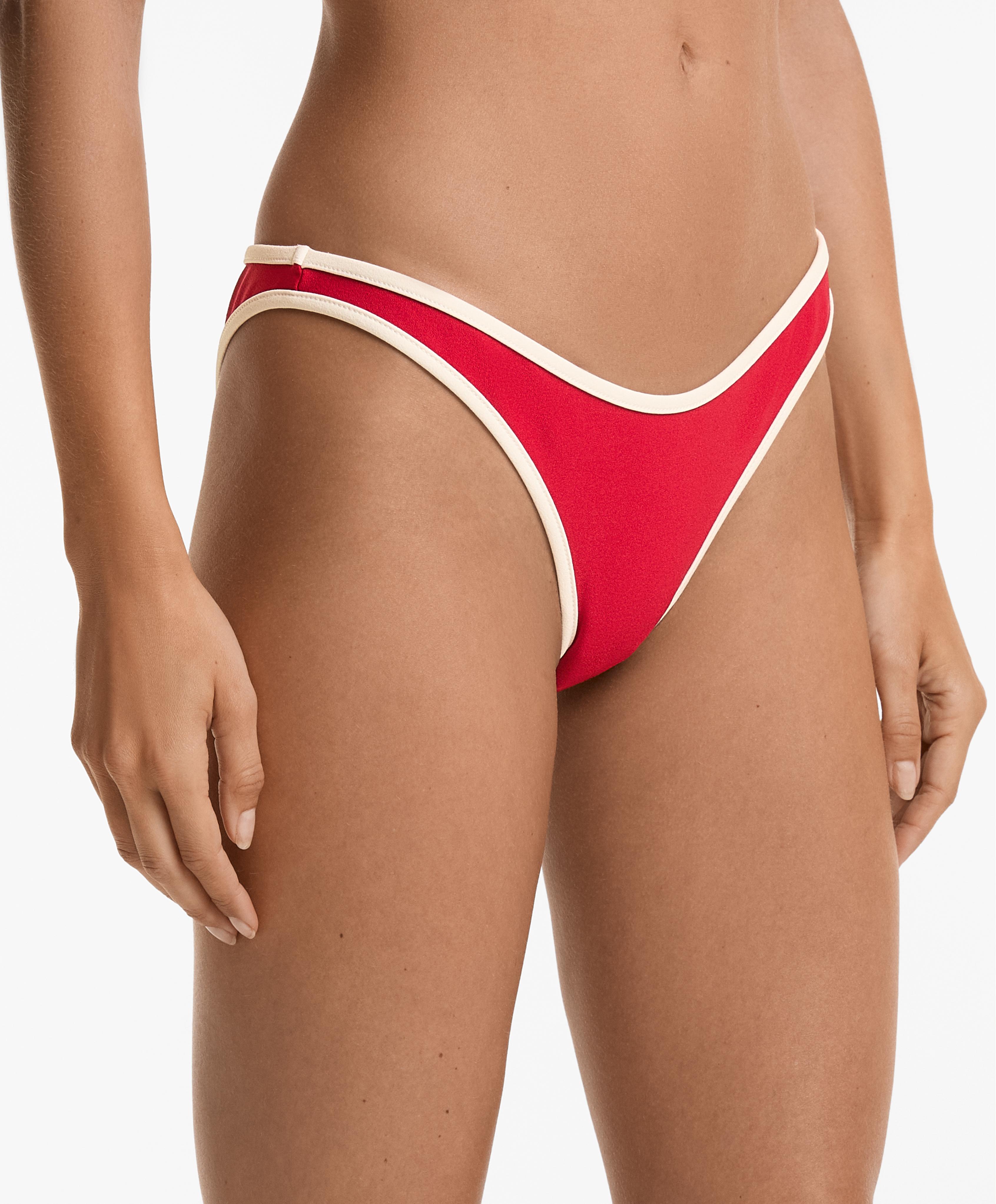 U-cut medium-coverage bikini briefs with trim