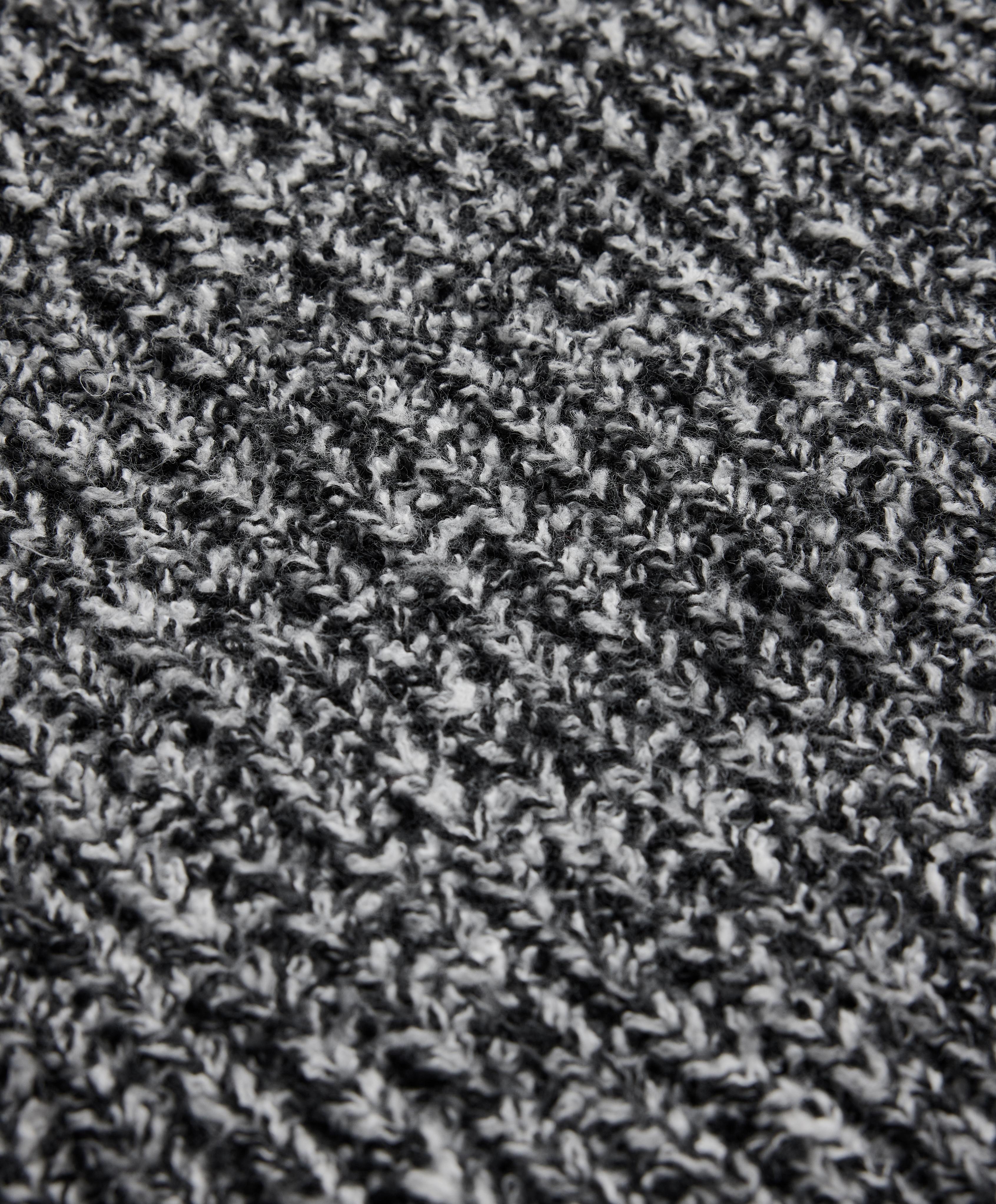 Half-zip twisted knit jumper | OYSHO Netherlands