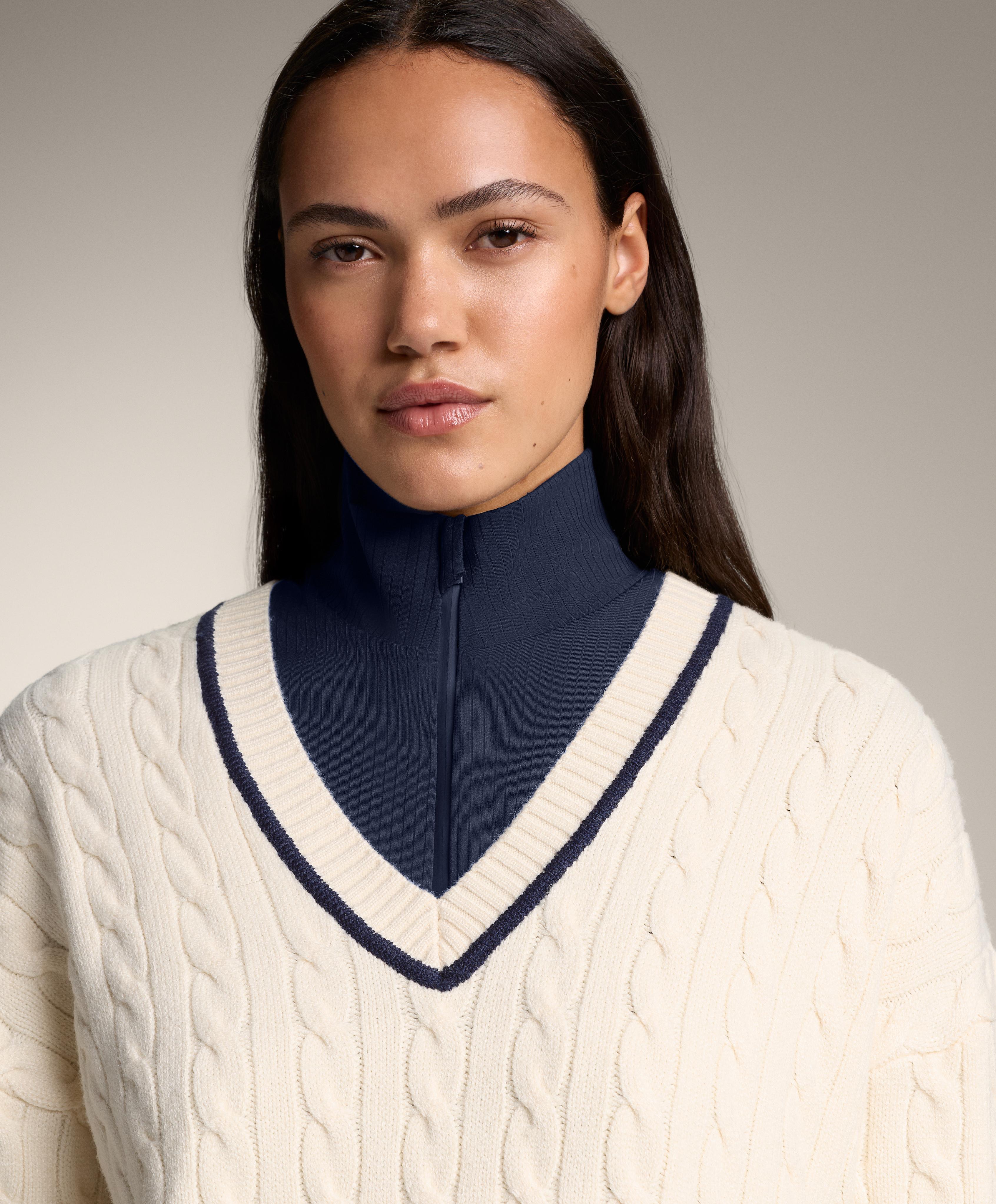 V-neck mini cable knit jumper — ECRU