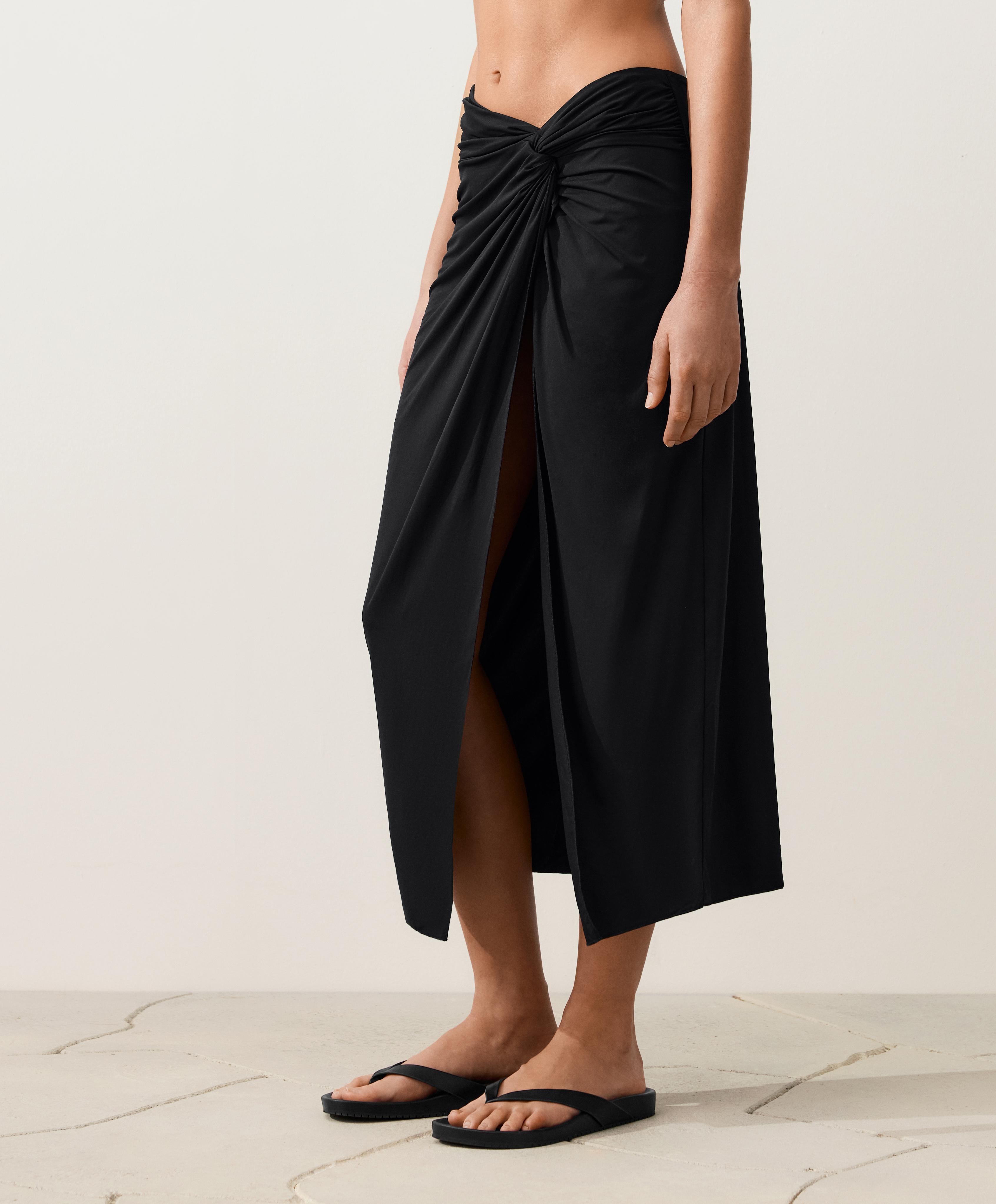 Wrap skirt — BLACK