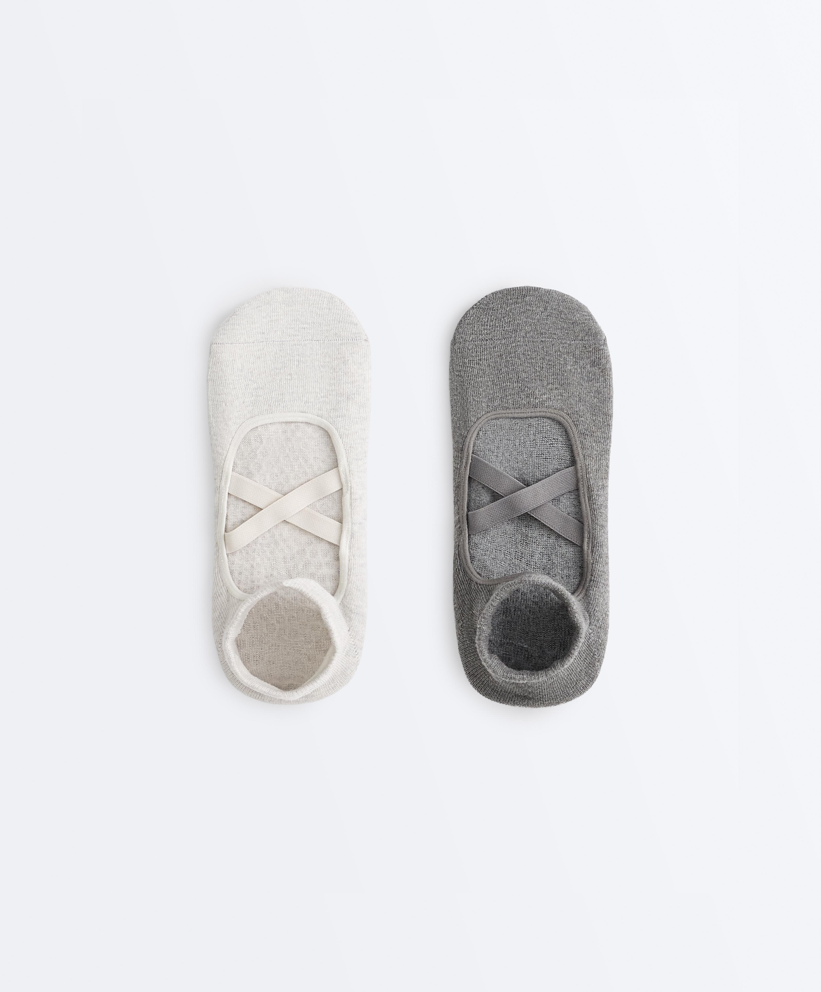2 pairs of crossover strap cotton blend yoga and Pilates sneaker socks — PALE GREY MELANGE