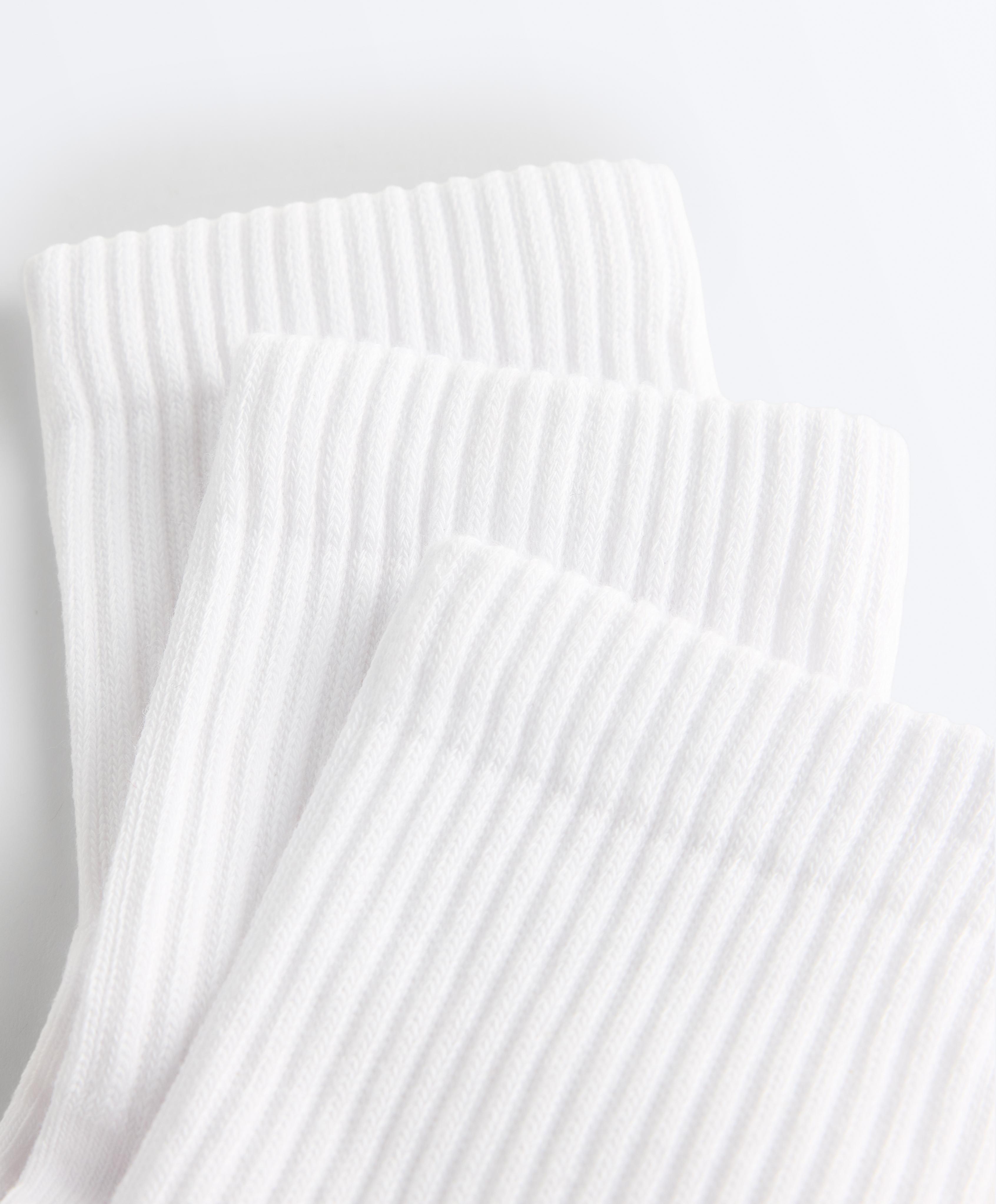 3 pairs of cotton blend quarter sports socks — WHITE