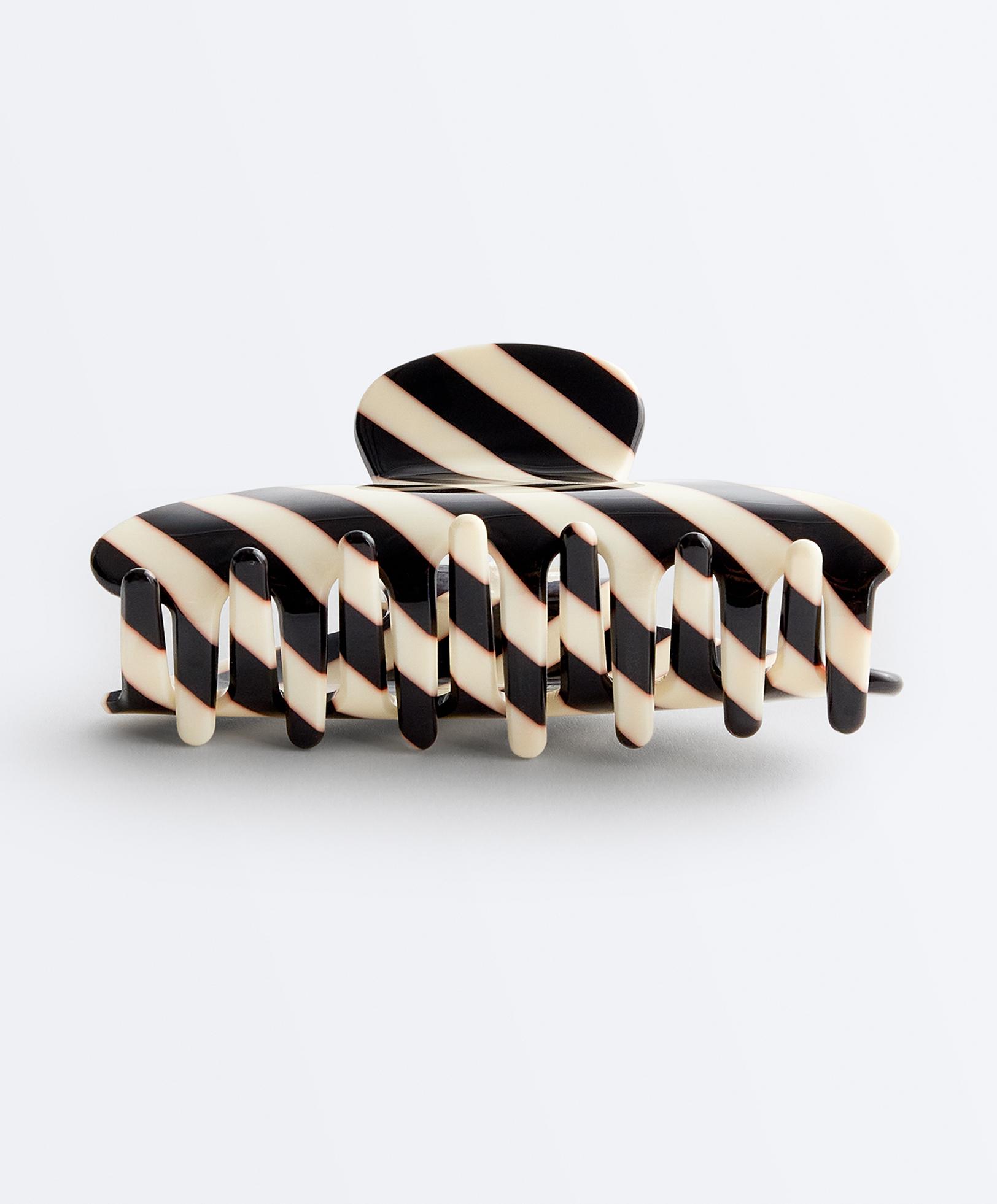 Large striped hair claw — PALE CANDY