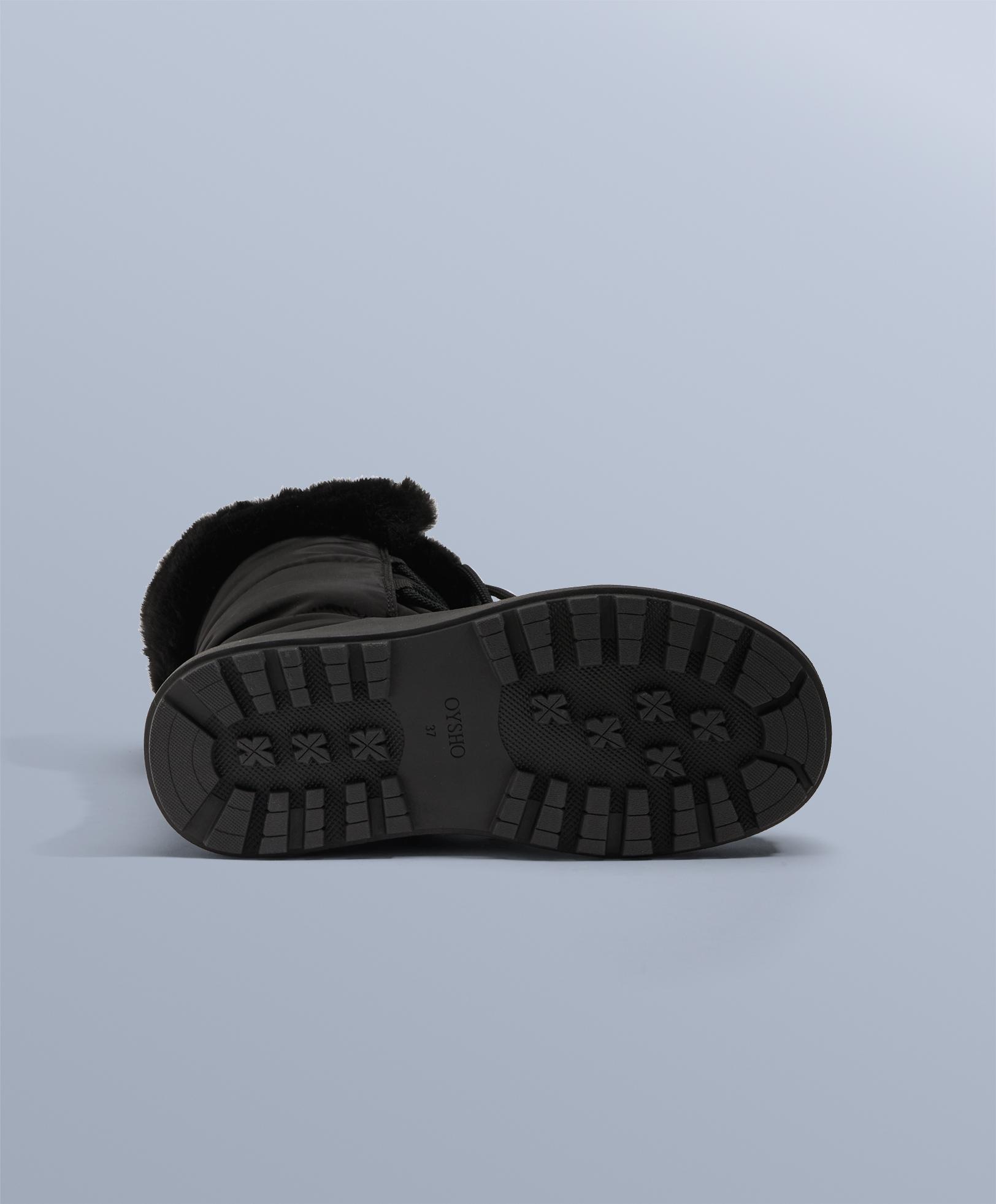 Lace-up après-ski boot with fur collar — BLACK