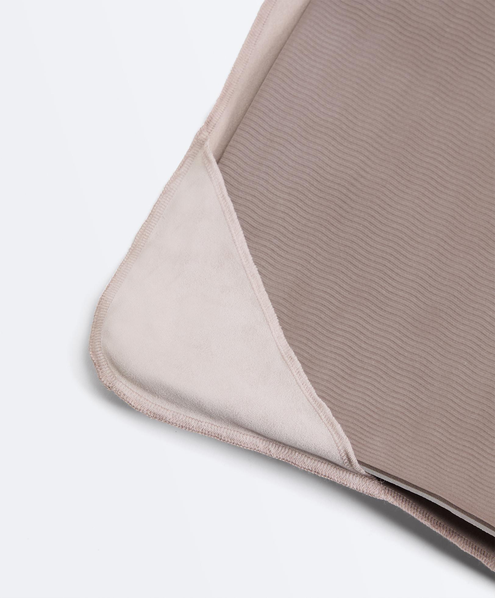 Adjustable mat towel — MAUVE