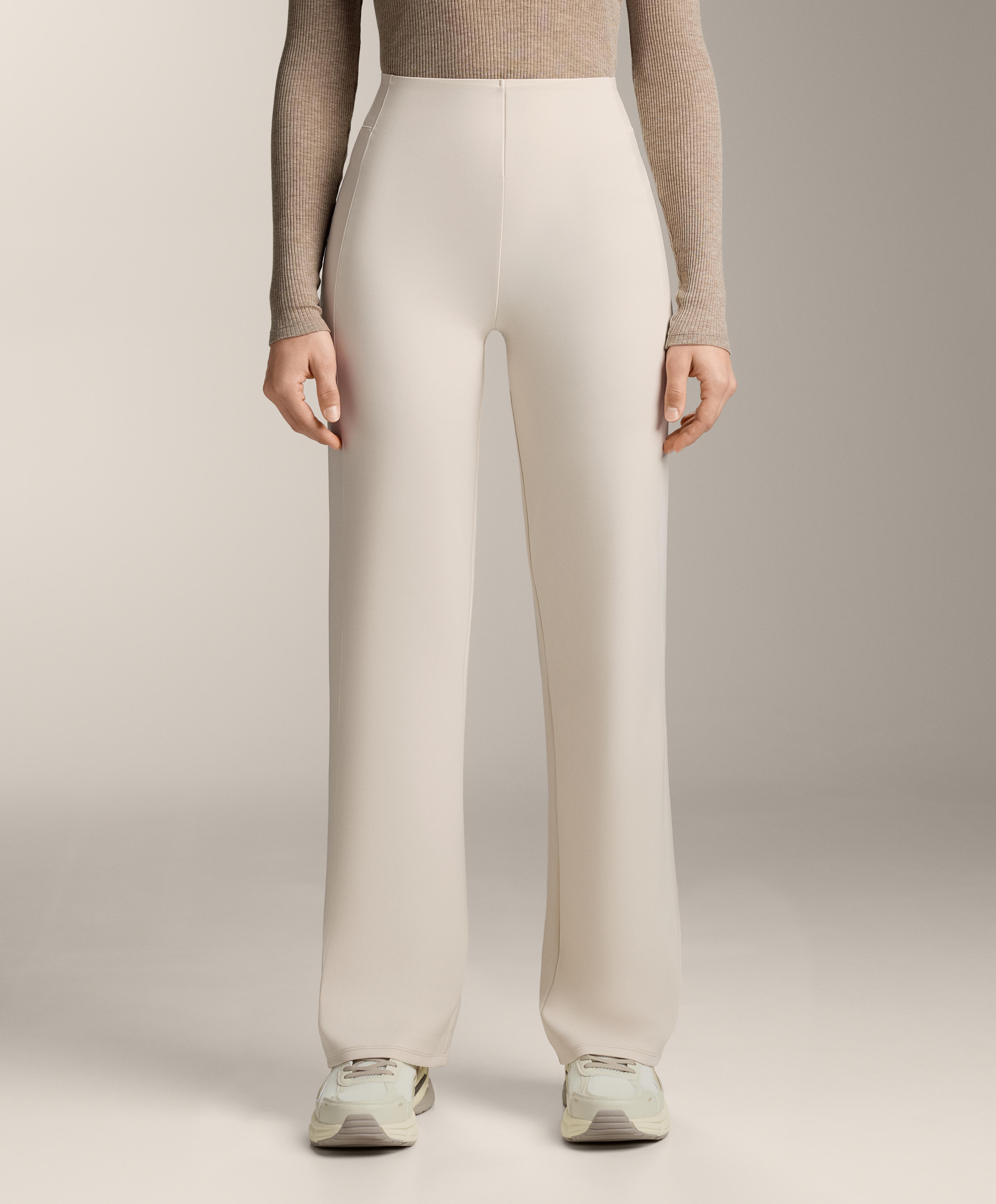 Pantalón recto efecto neopreno Pantalón recto efecto neopreno