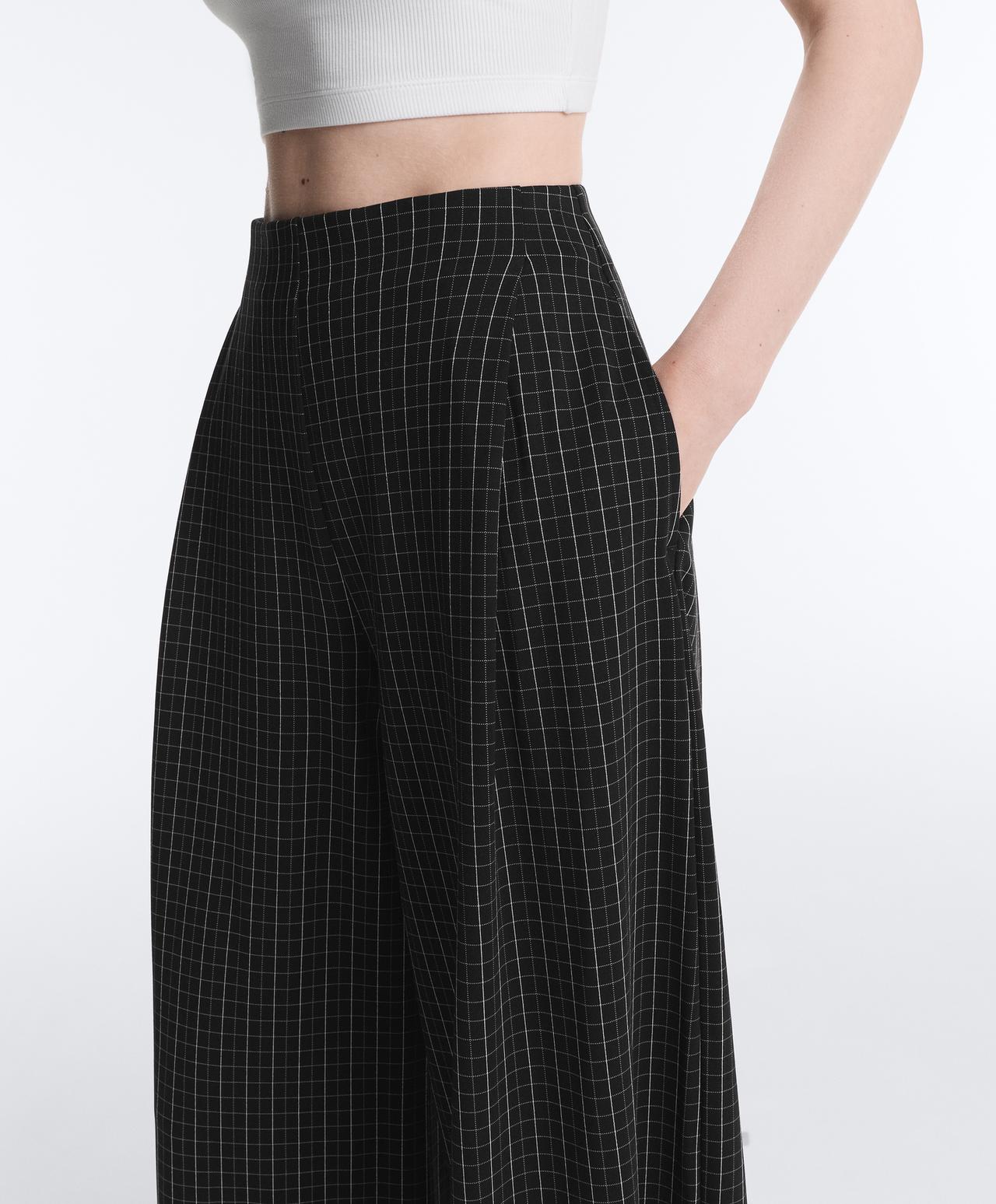 Wide-leg check trousers — BLACK