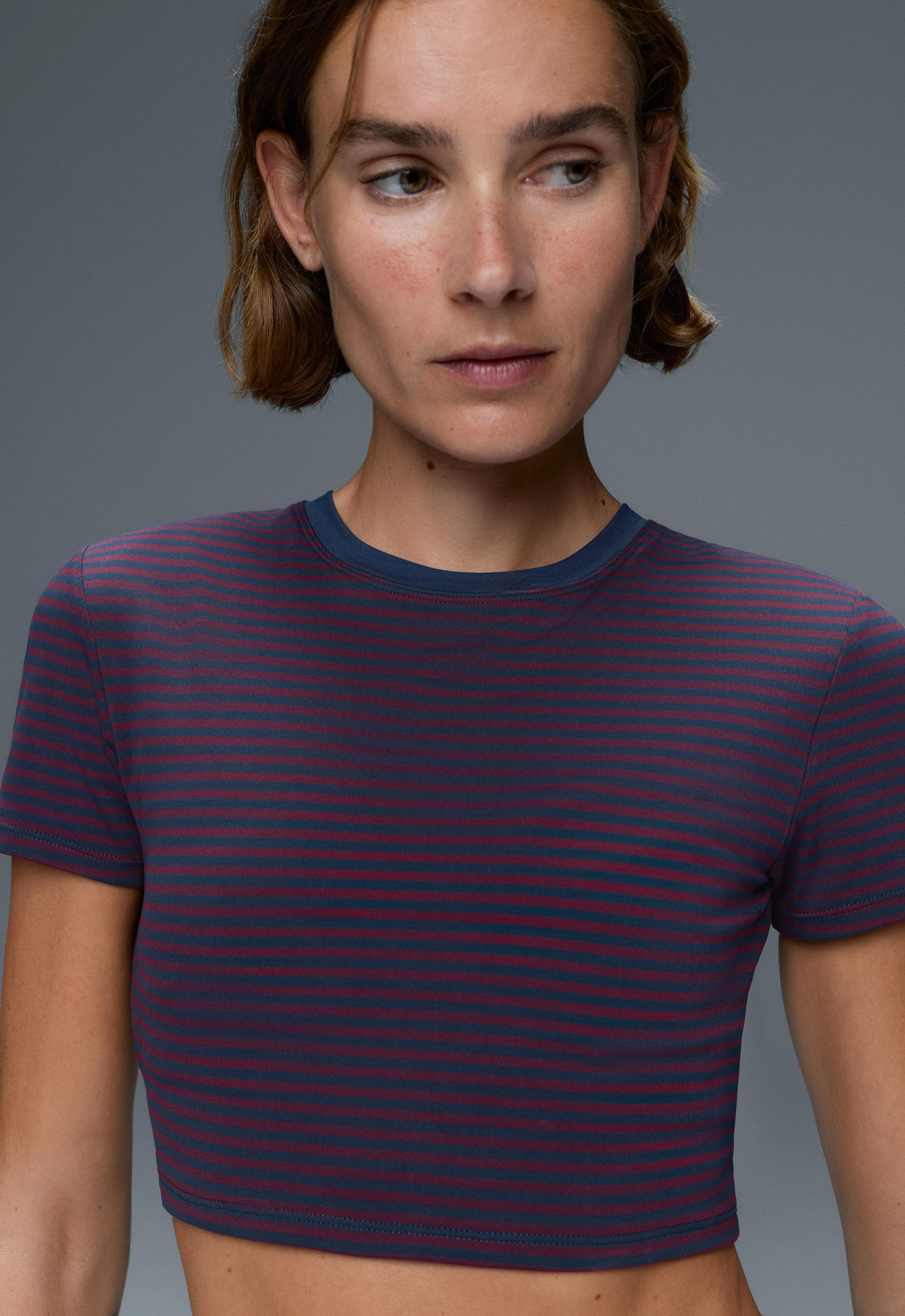 Striped short-sleeved Comfortlux tank top