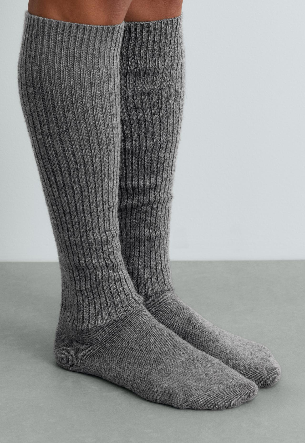 22% cashmere 10% wool long socks — DARK-GREY MELANGE
