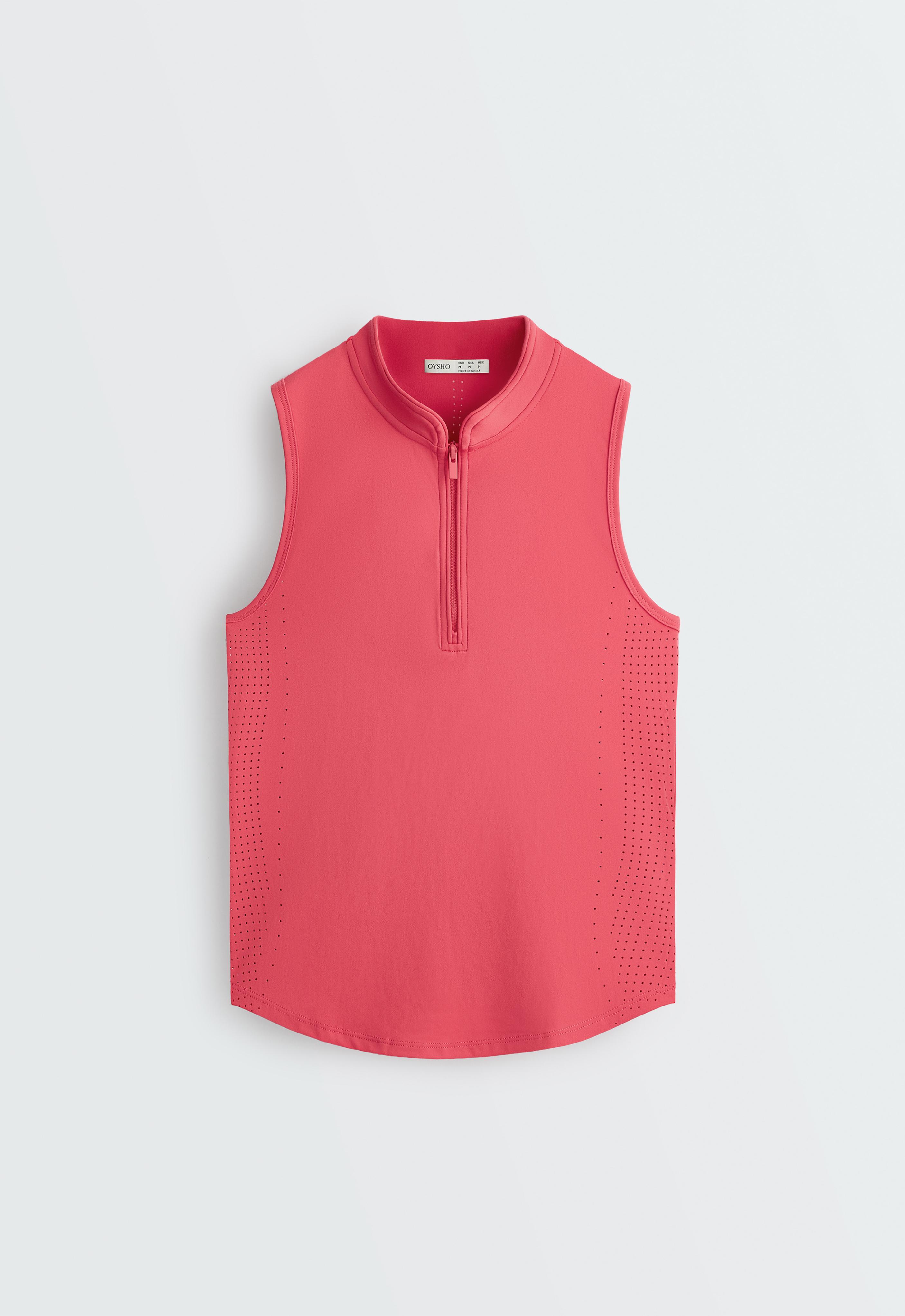 Technical sleeveless T-shirt with half zip — WASHED RED