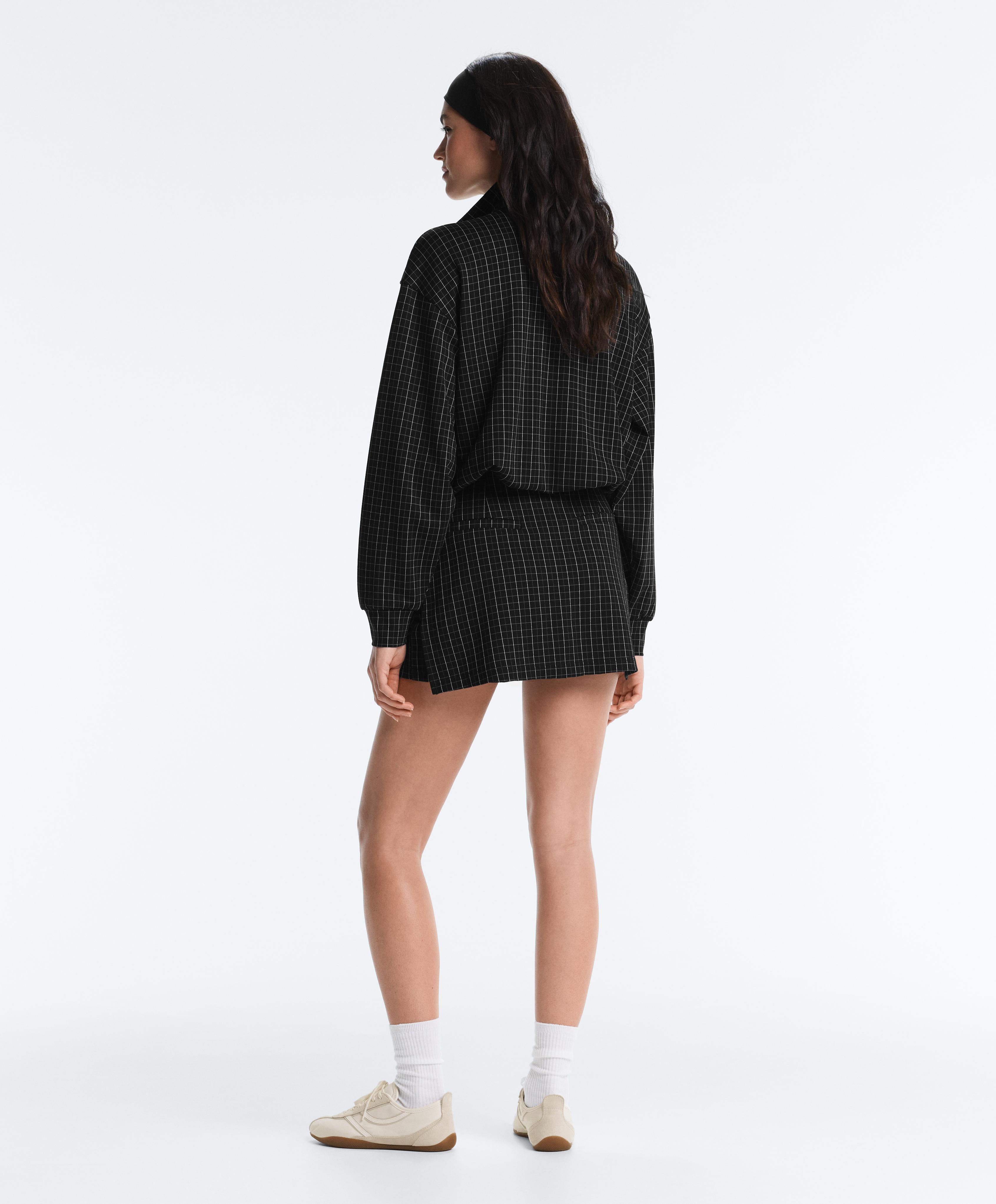 Check short skirt — BLACK