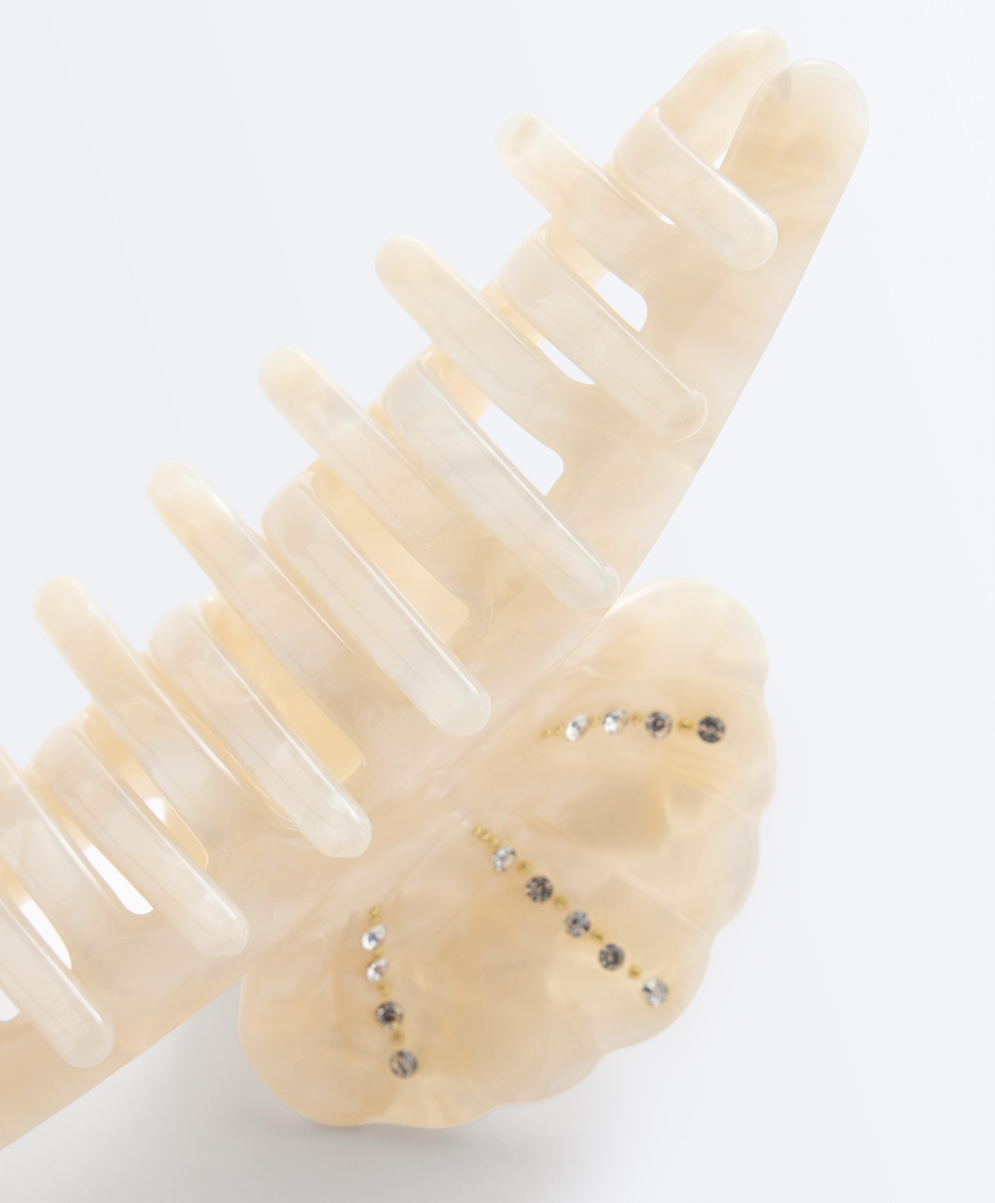 Large shell hair clip — OATMEAL