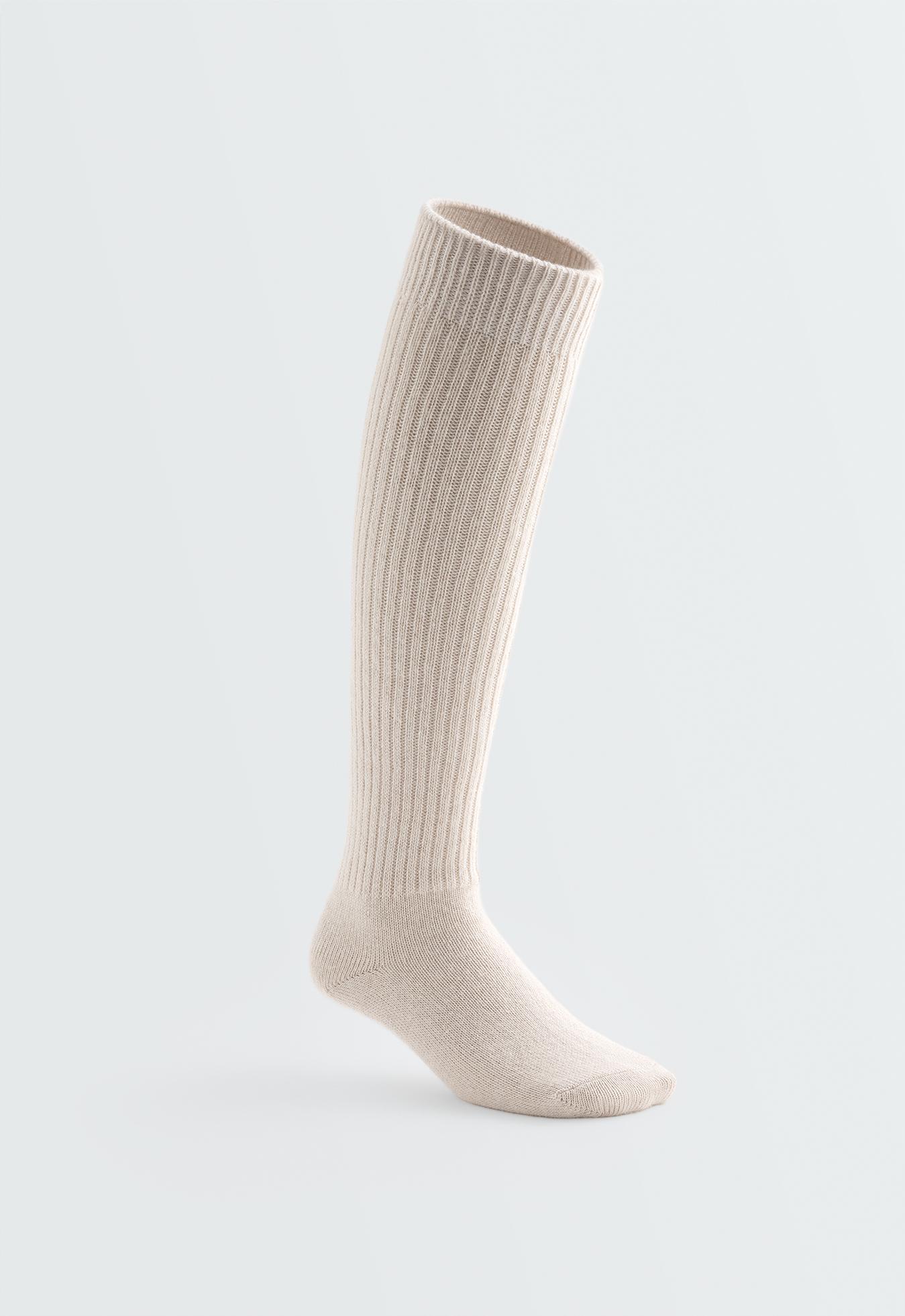 22% cashmere 10% wool long socks — ECRU