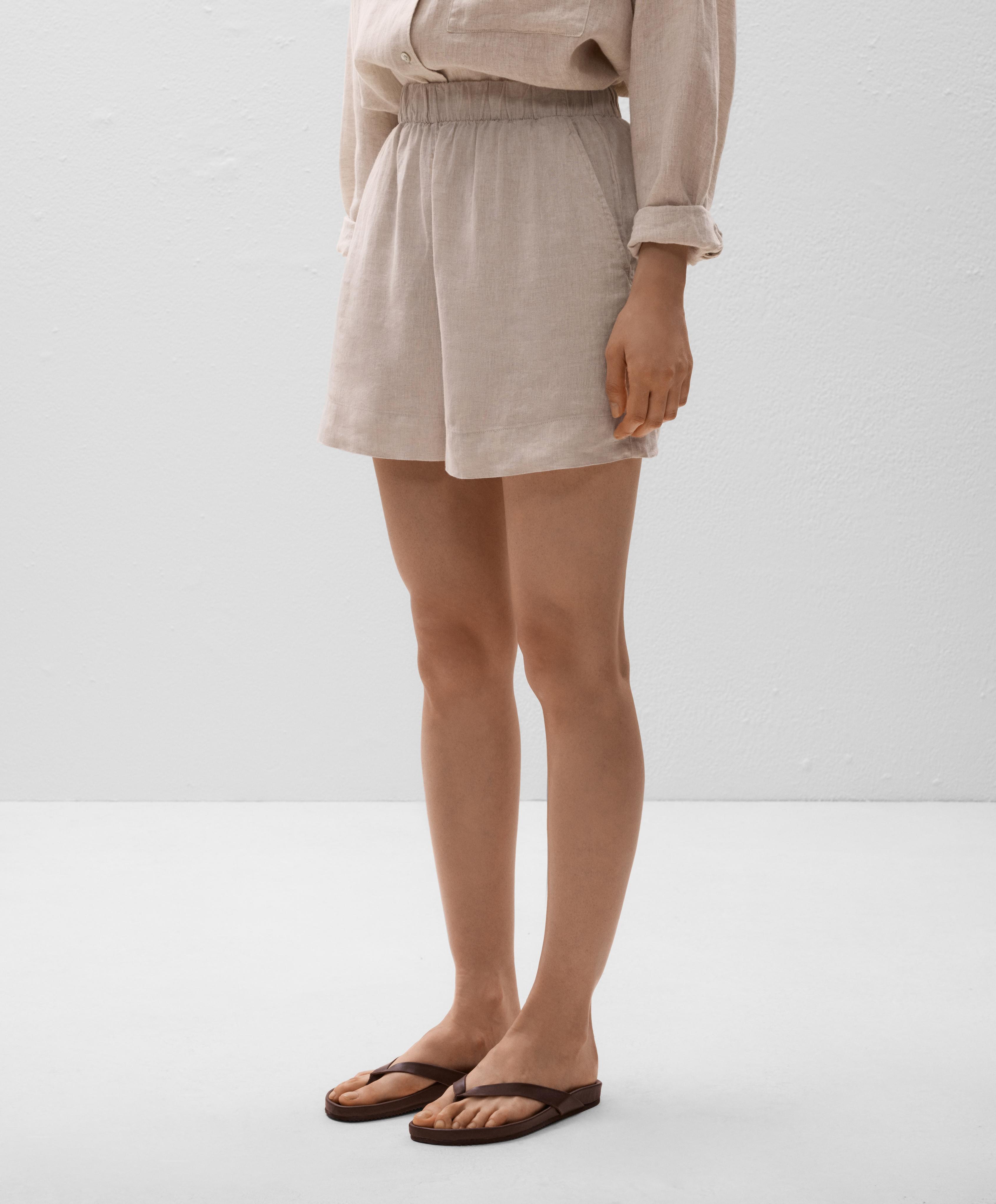 100% linen Bermuda shorts 100% linen Bermuda shorts