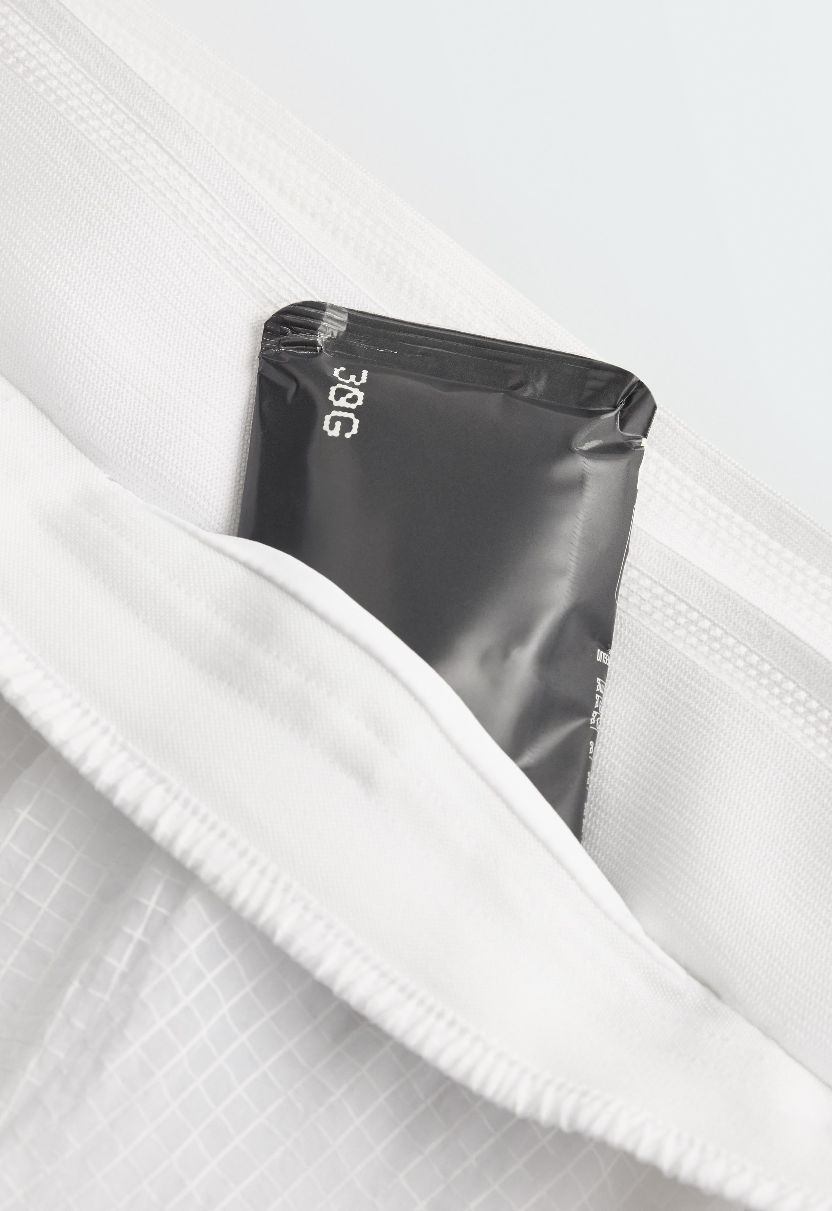 Technical 2-in-1 checked mid-rise shorts — WHITE 