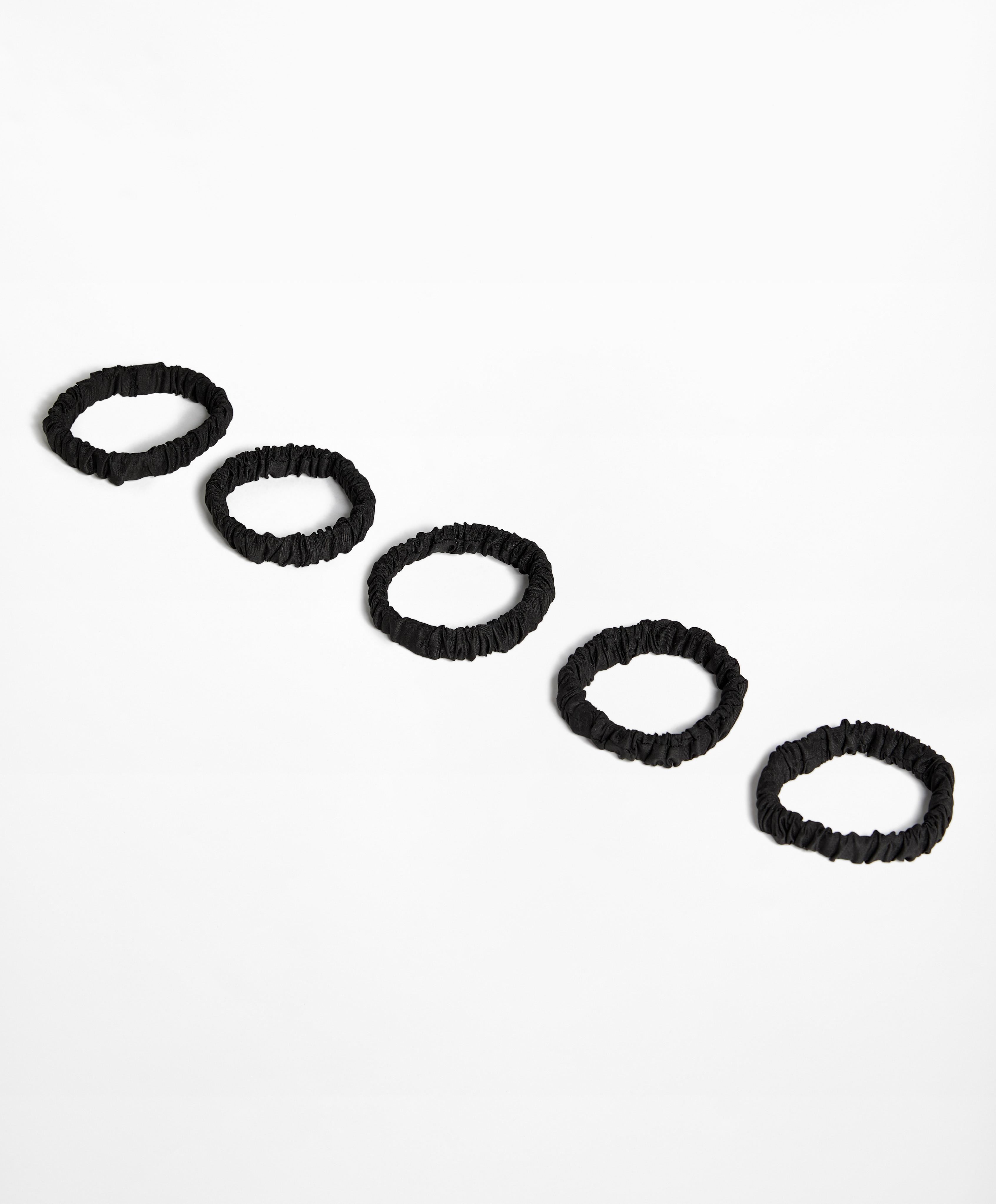 5 hair ties