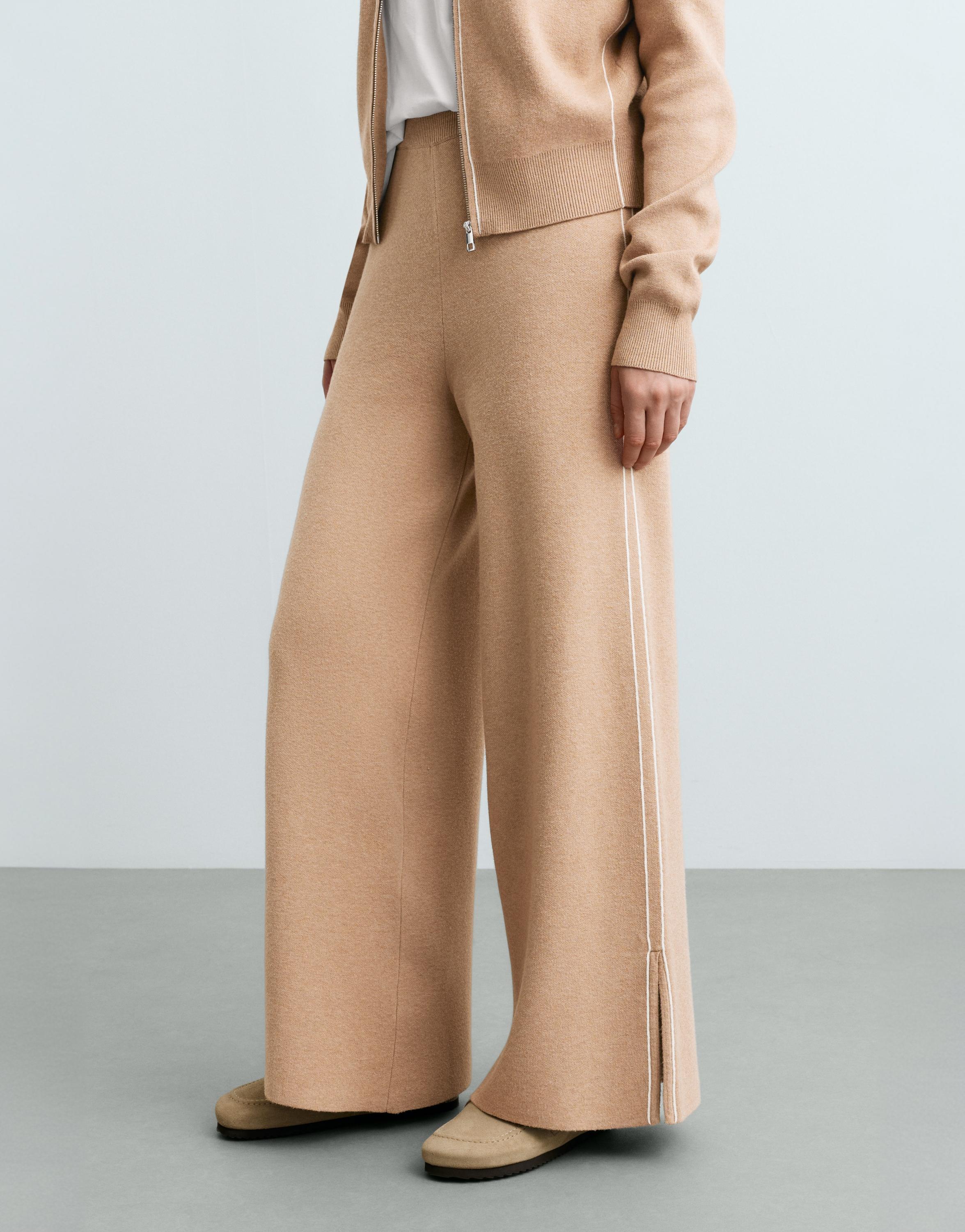 Wide-leg knit trousers with piping and splits — CAMEL