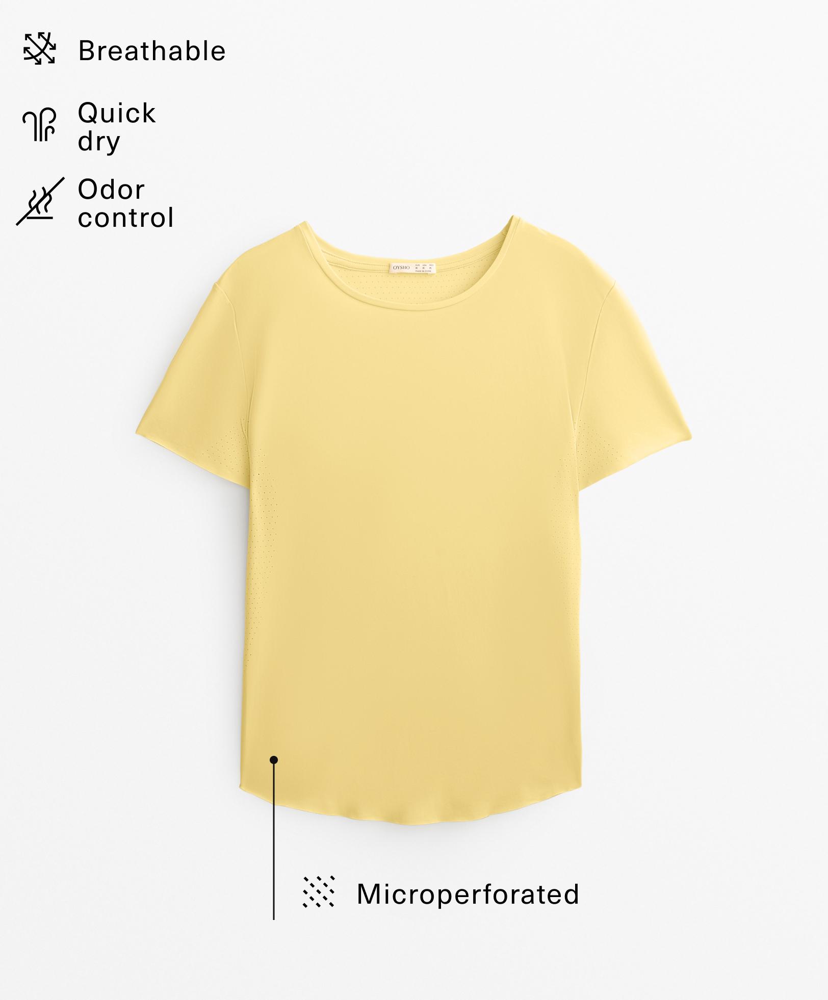 Microperforated short-sleeved technical T-shirt