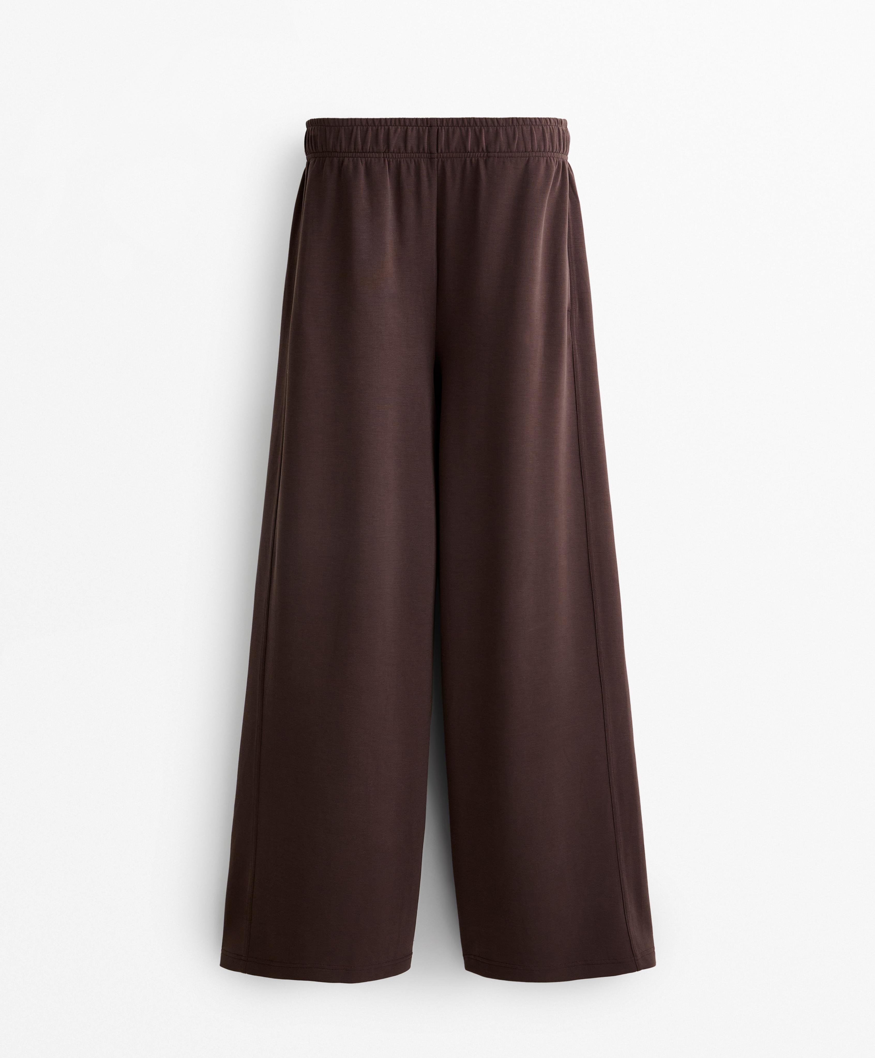 Pantalón recto ancho con modal