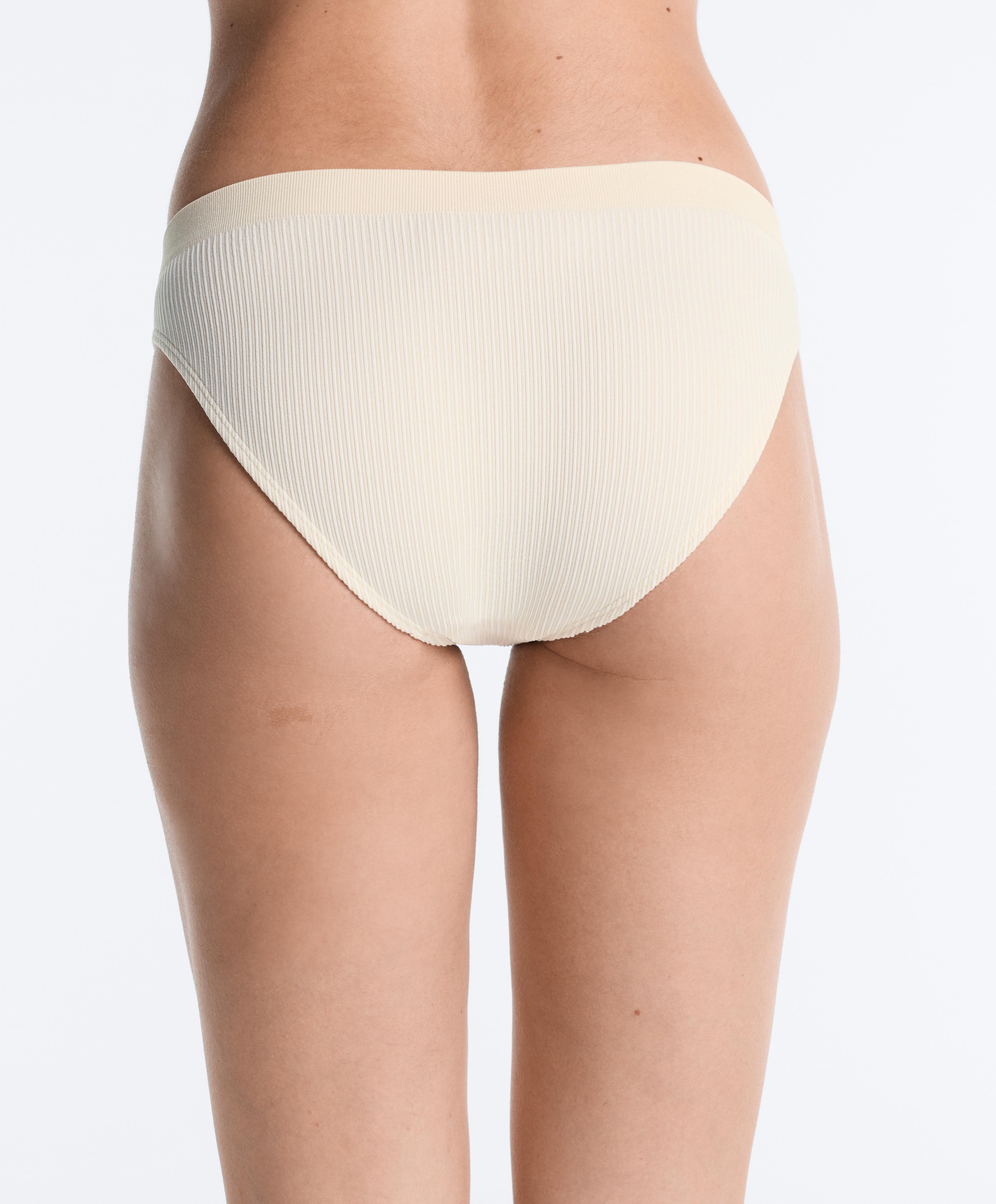 3 seamless soft-touch openwork classic briefs — APPLE GREEN
