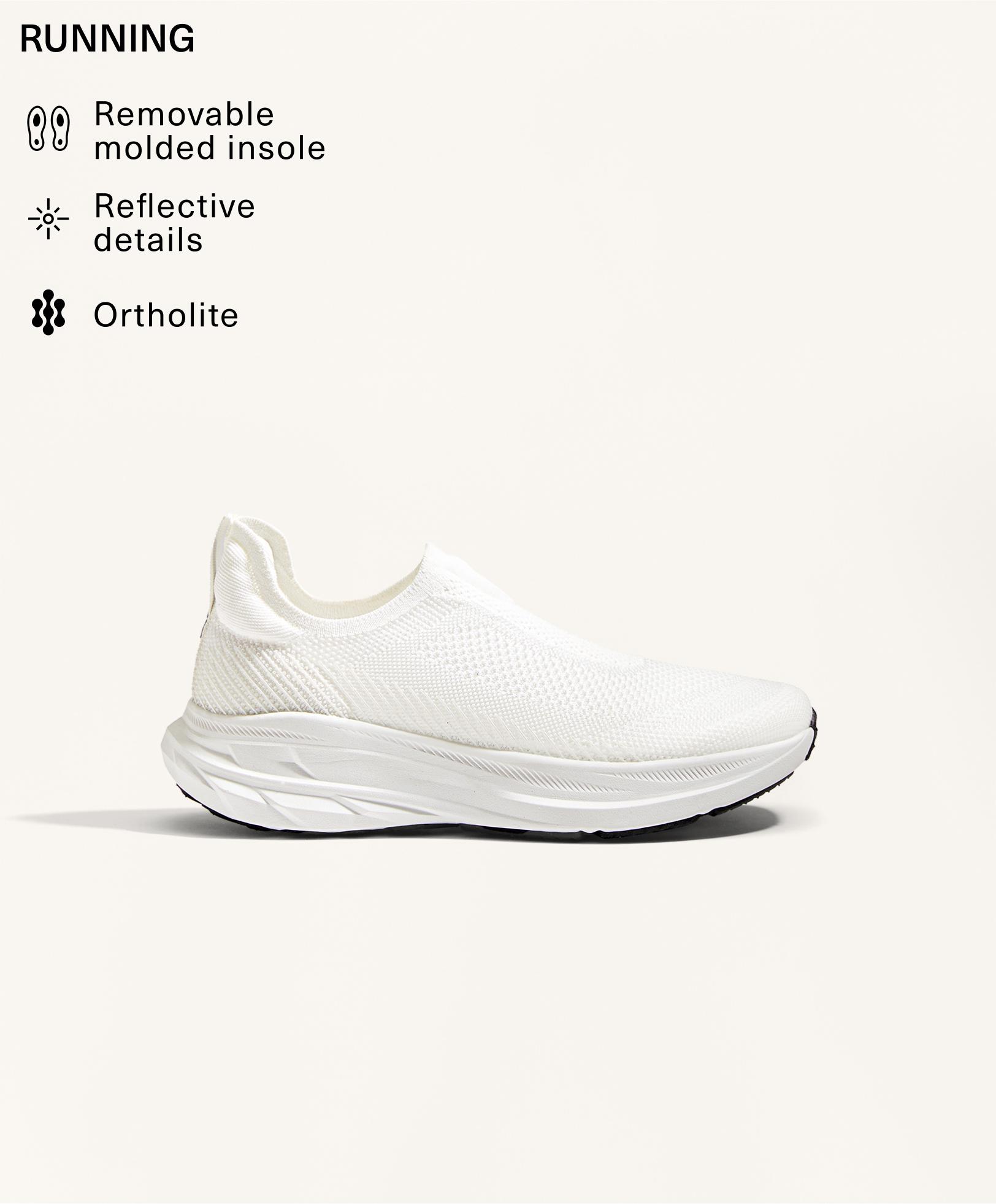 Laceless beginners’ running shoes