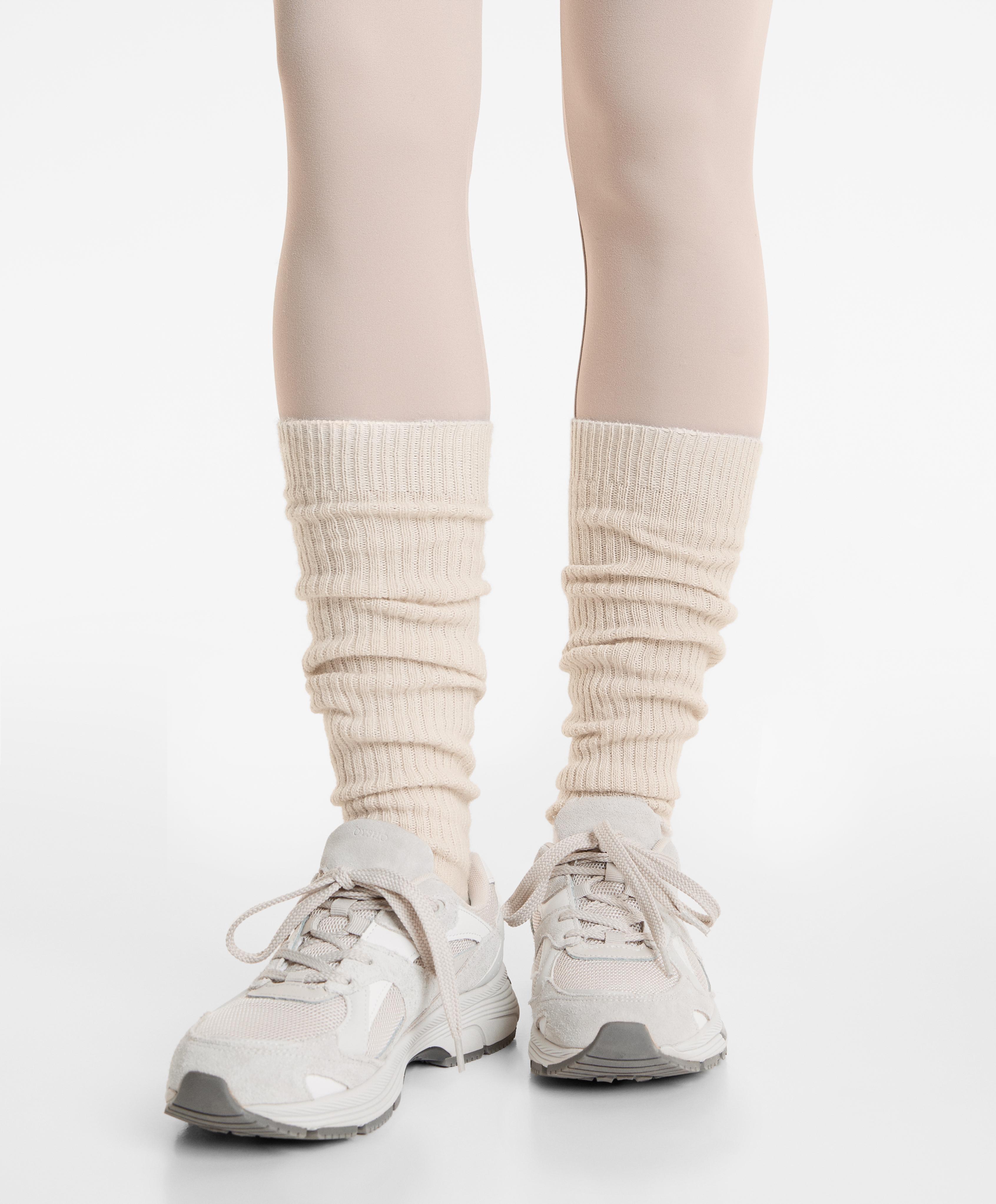 18% cashmere 13% wool long socks — STONE               