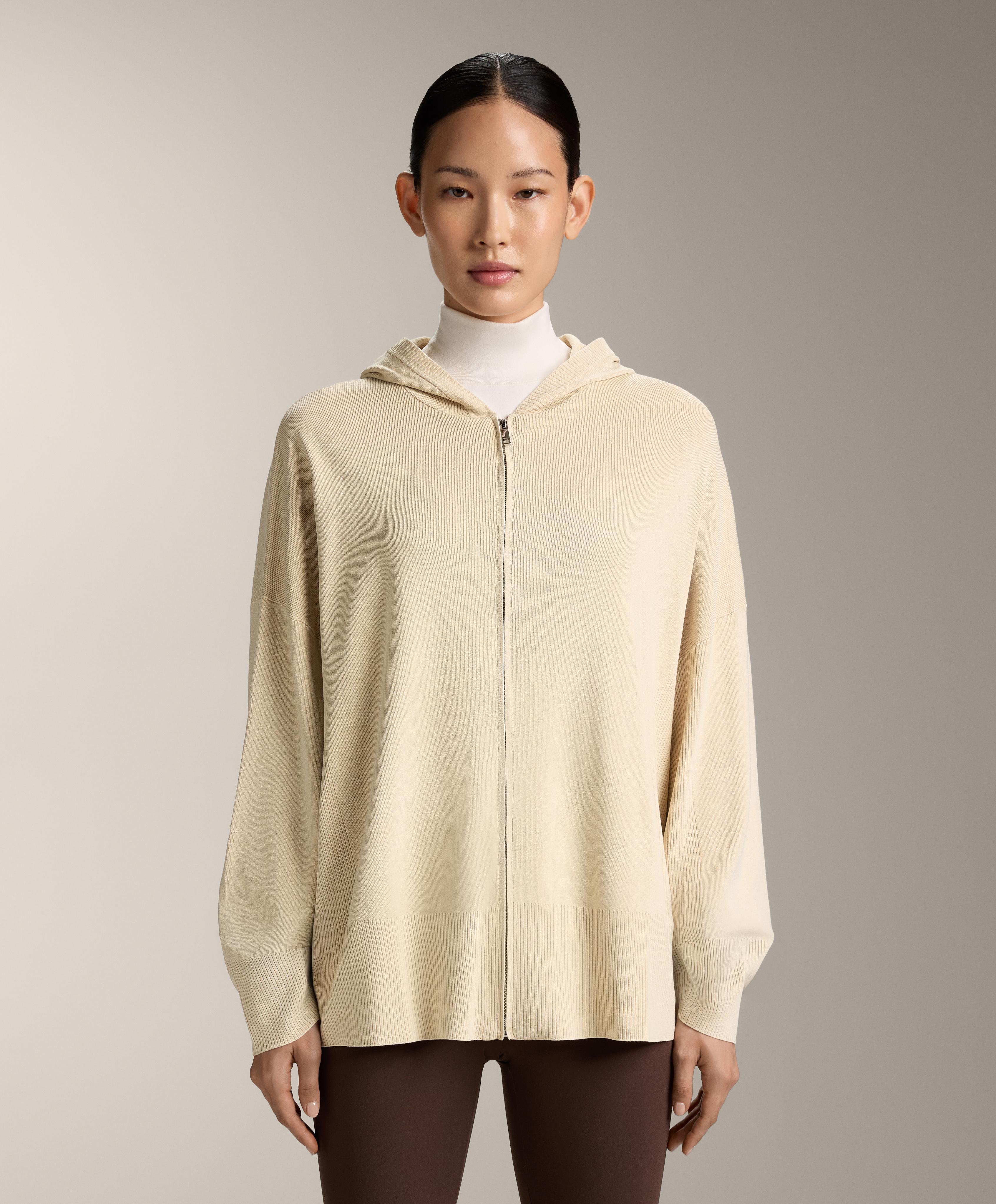 Long knit hooded jacket Long knit hooded jacket