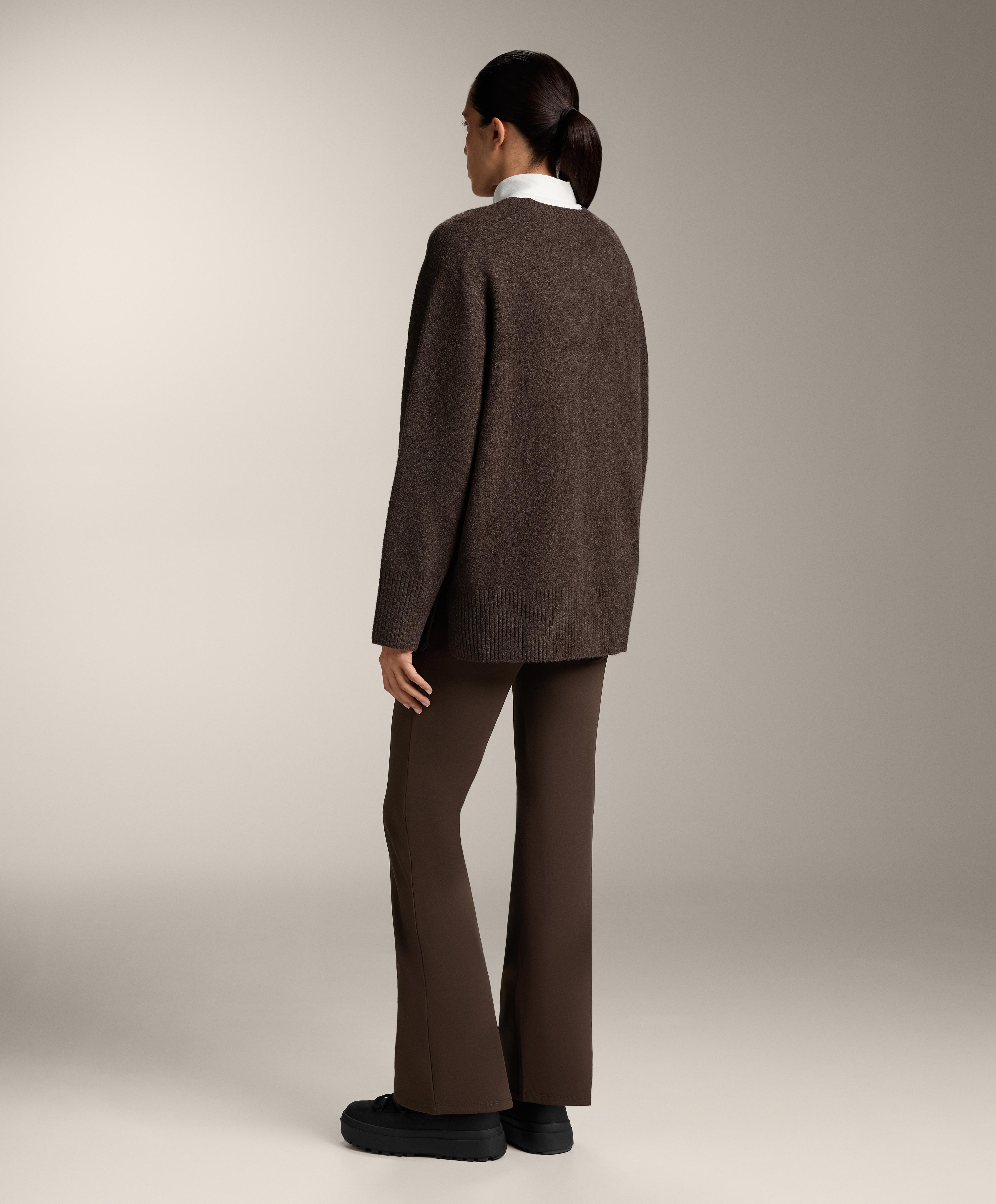 Soft knit crew neck jumper — BROWN