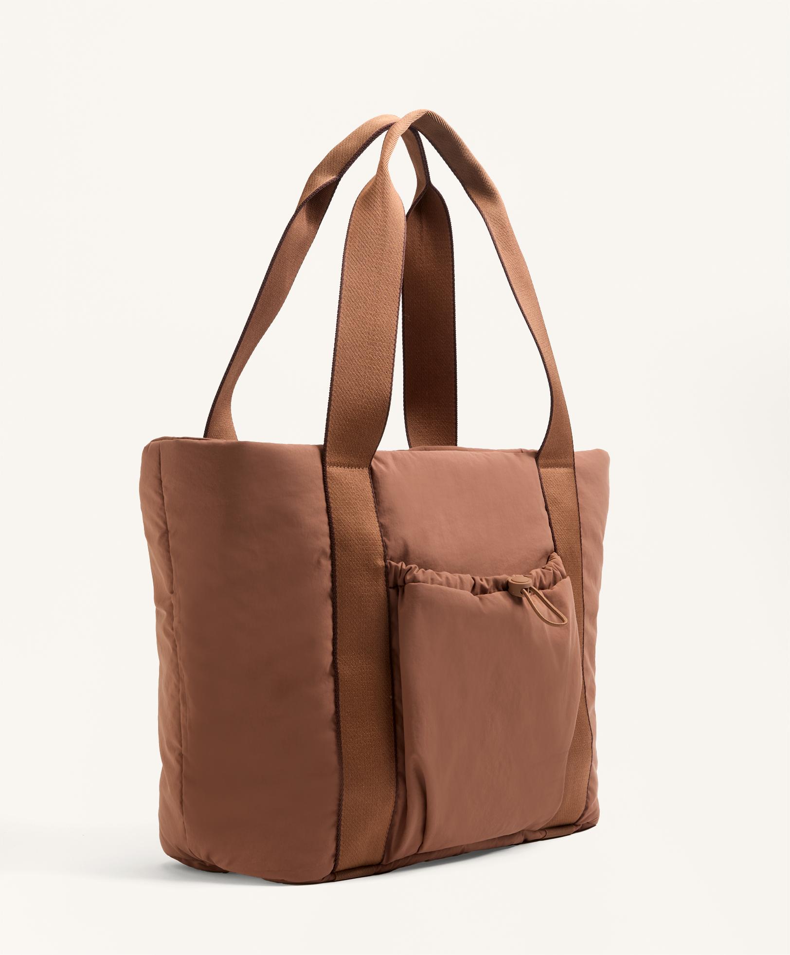 حقيبة تسوق بجيوب أمامية - تنزيلات